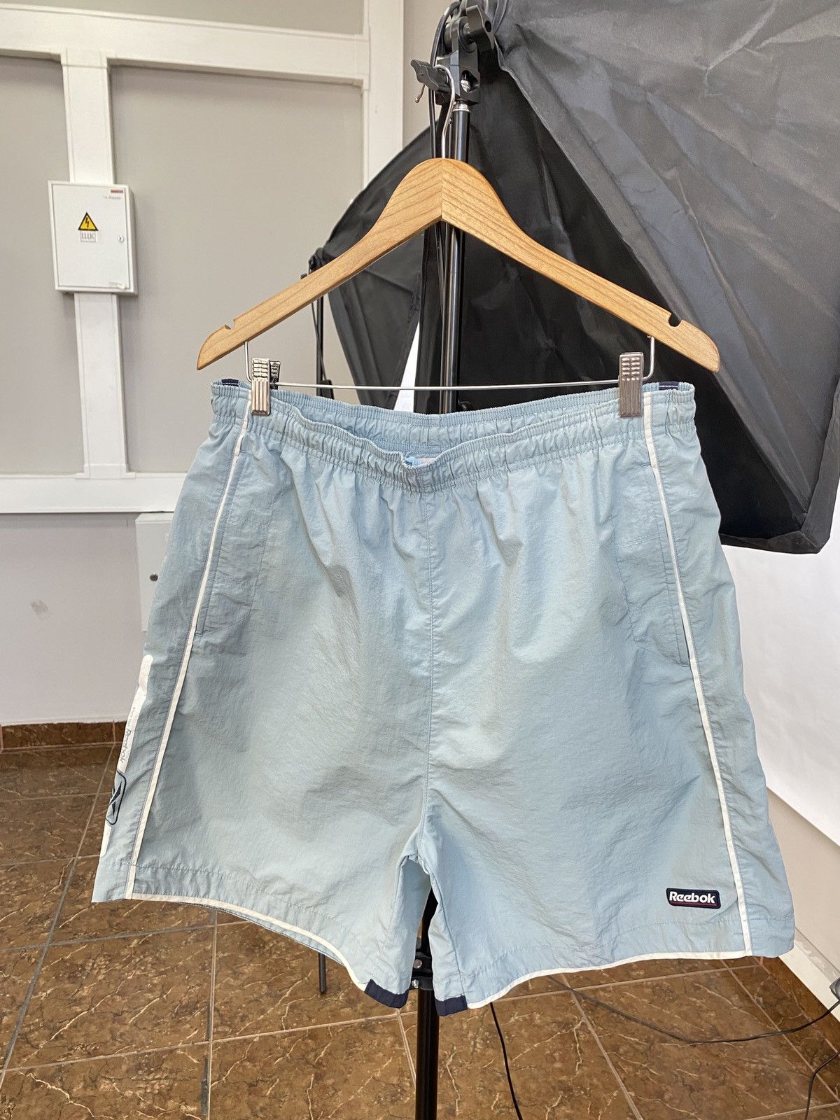 Reebok 🇺🇸 Vintage 90s Reebok Shorts Y2K Rare Retro Hype Size US 34 / EU 50 - 1 Thumbnail