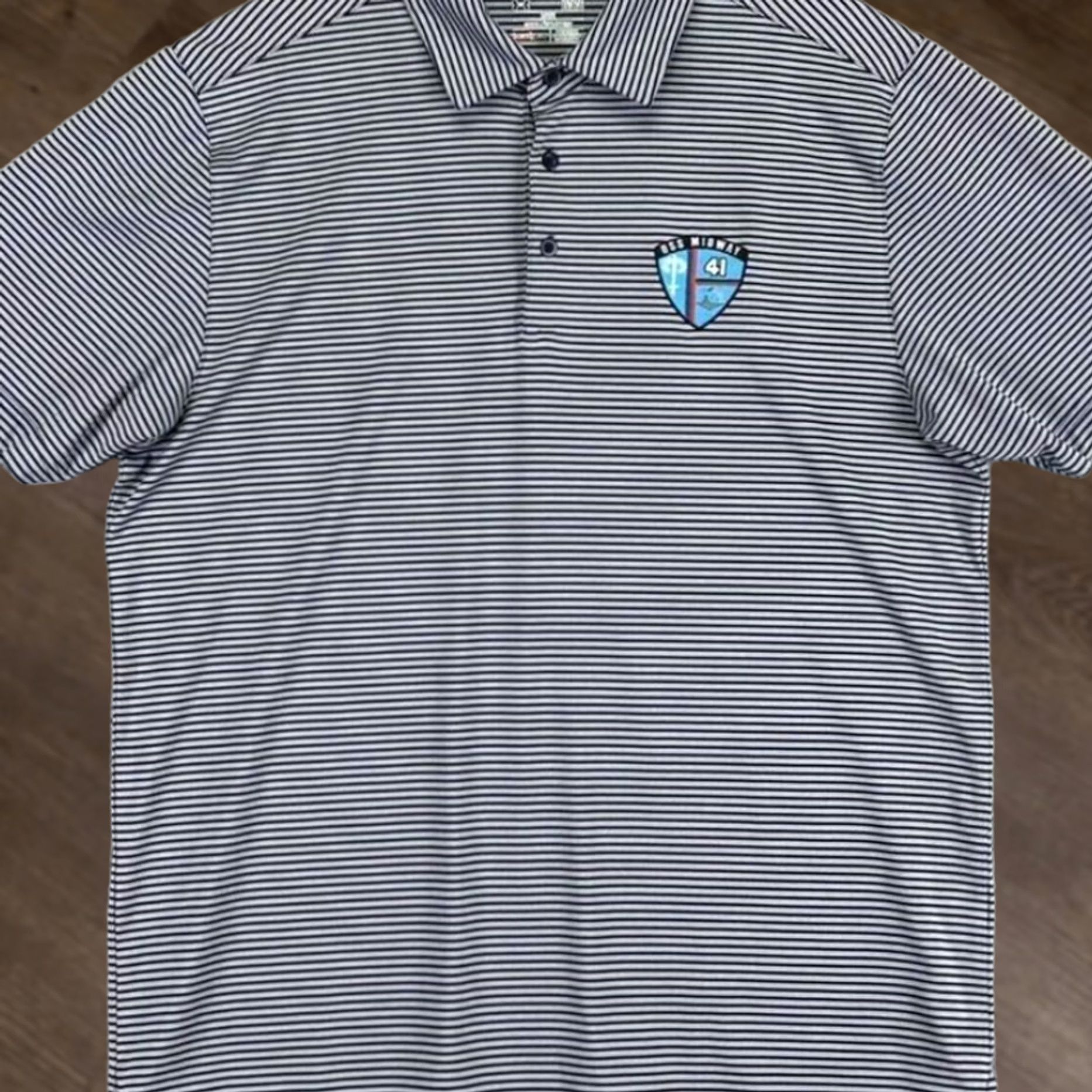 Under Armour Under Armour Polo Shirt Mens Large Grey Navy Striped HeatGear Golf Rugby Short Sleeve Collared Athletic Breathable Lightweight Polyester Size US L / EU 52-54 / 3 - 1 Thumbnail