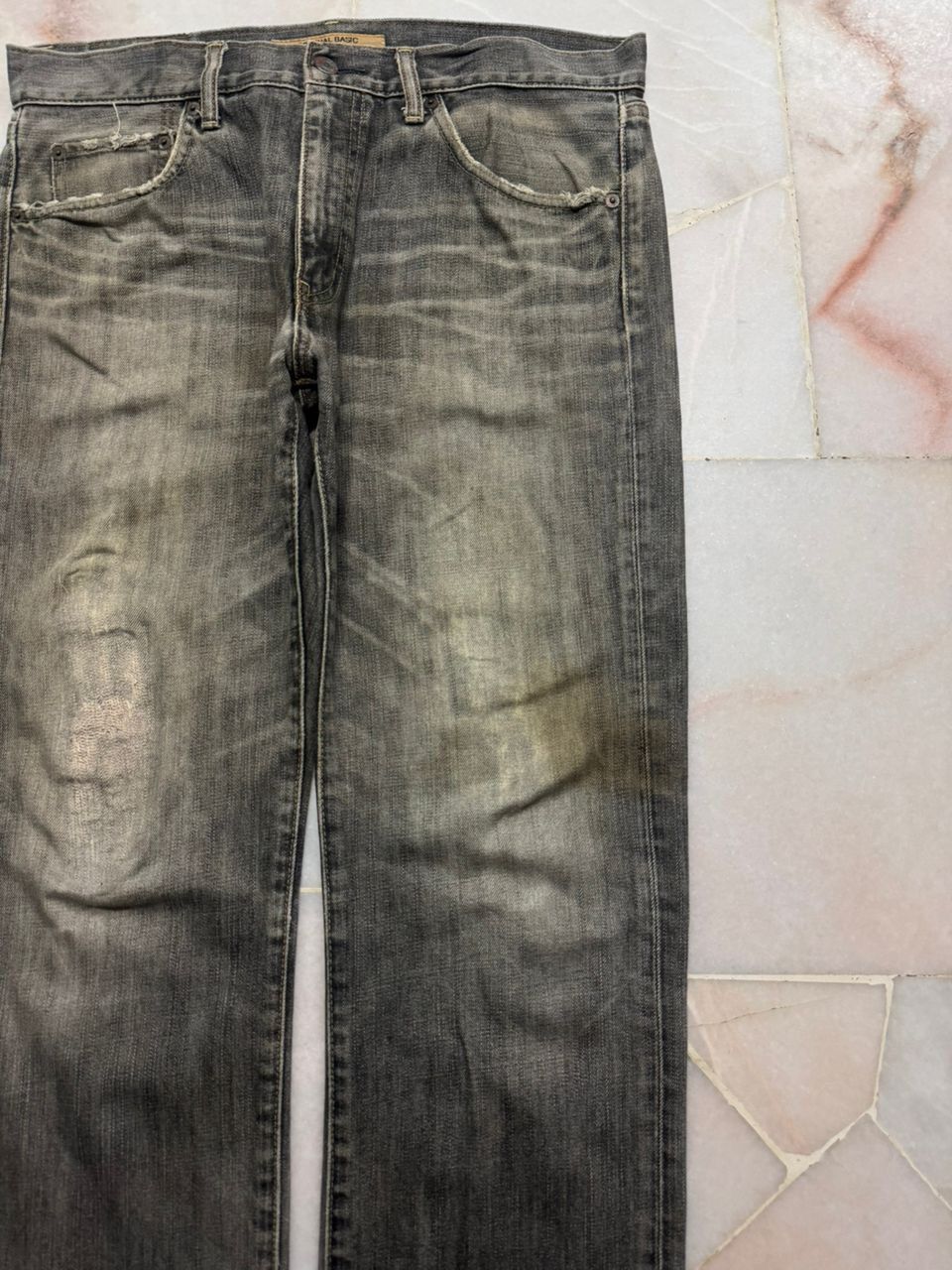 Uniqlo 💥Crazy Thrashed 90s Uniqlo Rusty Distressed Grunge Jeans Size US 33 - 5 Thumbnail
