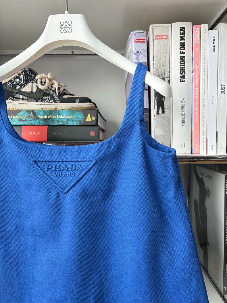 Prada Prada Blue big triangle standard pure cotton sleeveless su Size XS / US 0-2 / IT 36-38 - 2 Thumbnail