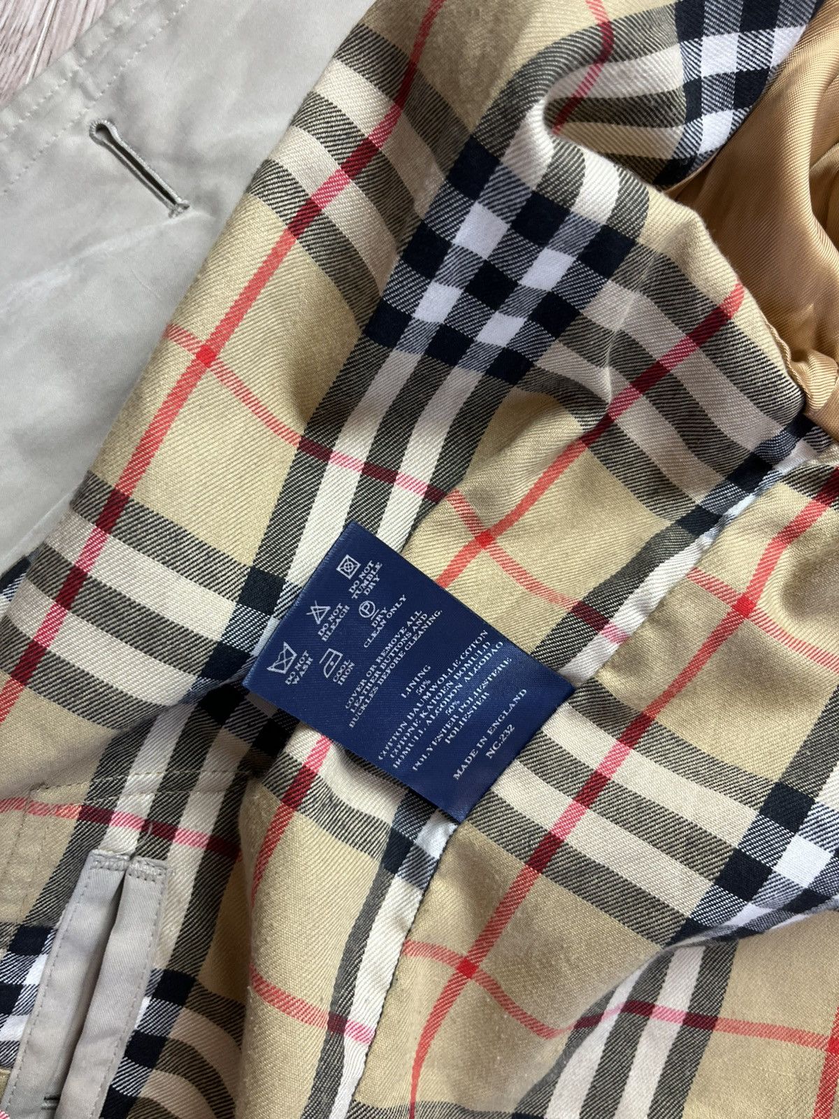 Burberry Burberry London Beige Trench Coat Nova Check Belted Size L Size US L / EU 52-54 / 3 - 11 Thumbnail