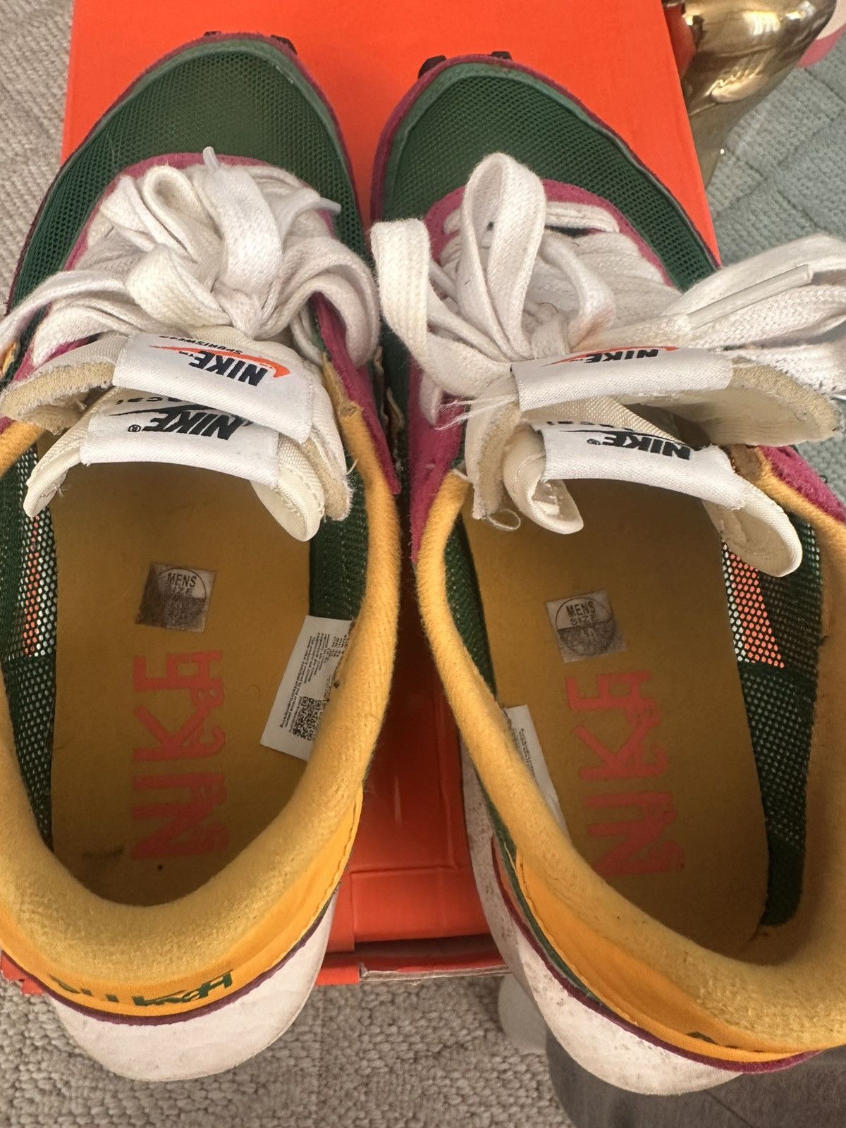 Nike 2019 sacai x Nike LDWaffle 'Pine Green' Size 10 Size US 10 / EU 43 - 7 Thumbnail