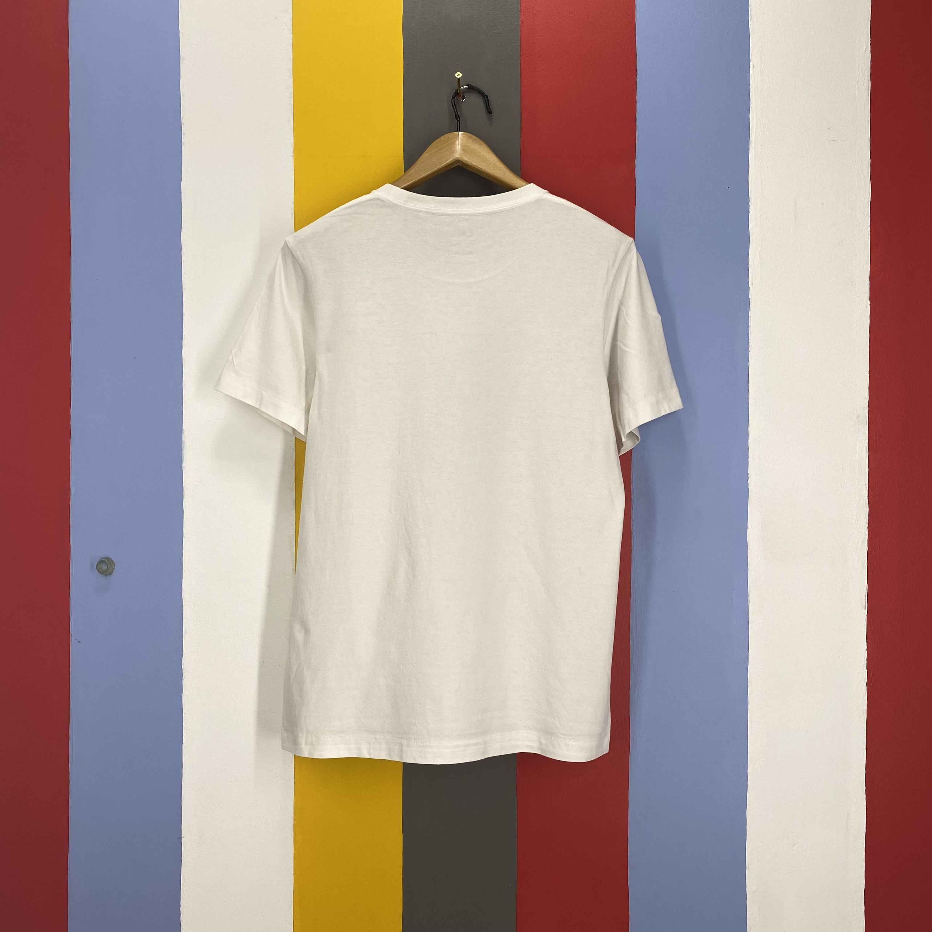 Kaws × Uniqlo KAWS x UNIQLO Crew Neck T Shirt #1862/08 Size US M / EU 48-50 / 2 - 8 Thumbnail