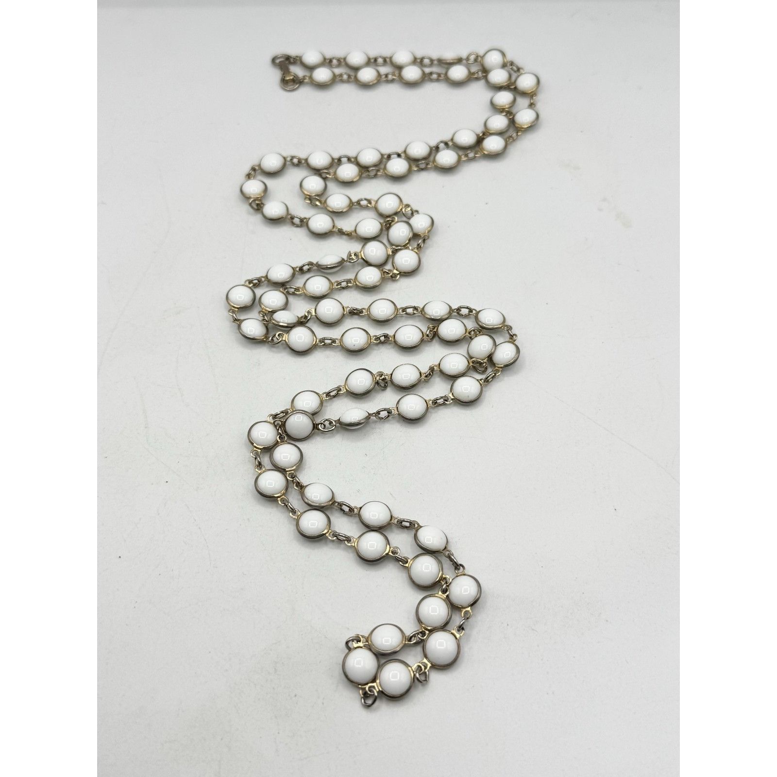 Vintage Vintage milk glass beaded chain necklace Size ONE SIZE - 3 Thumbnail