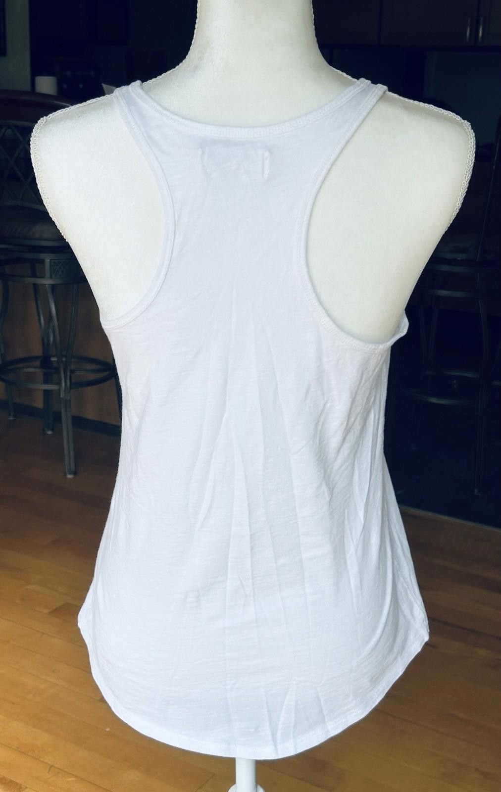 Abercrombie & Fitch Abercrombie & Fitch sz M Y2K White Embroidered Beaded Tank Size S / US 4 / IT 40 - 4 Thumbnail