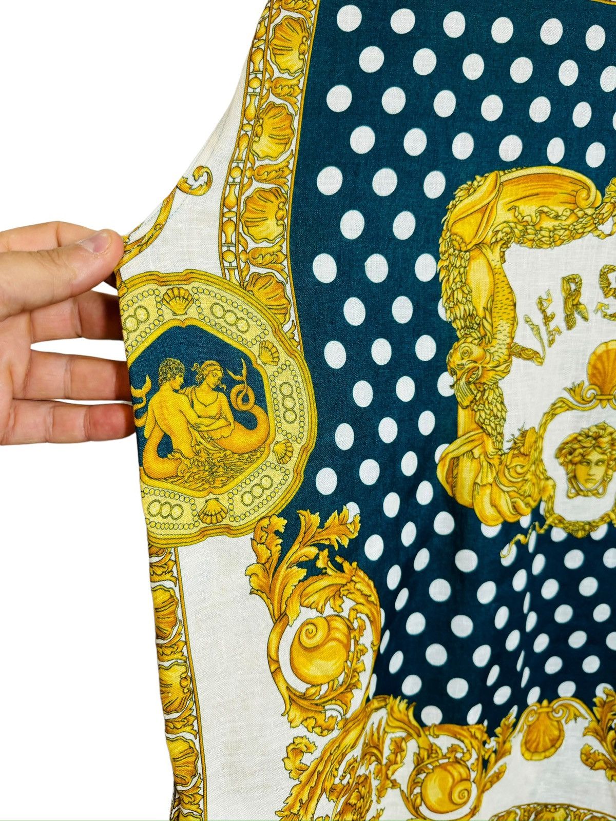 Versace Versace linen shirt brand new Size US L / EU 52-54 / 3 - 6 Thumbnail