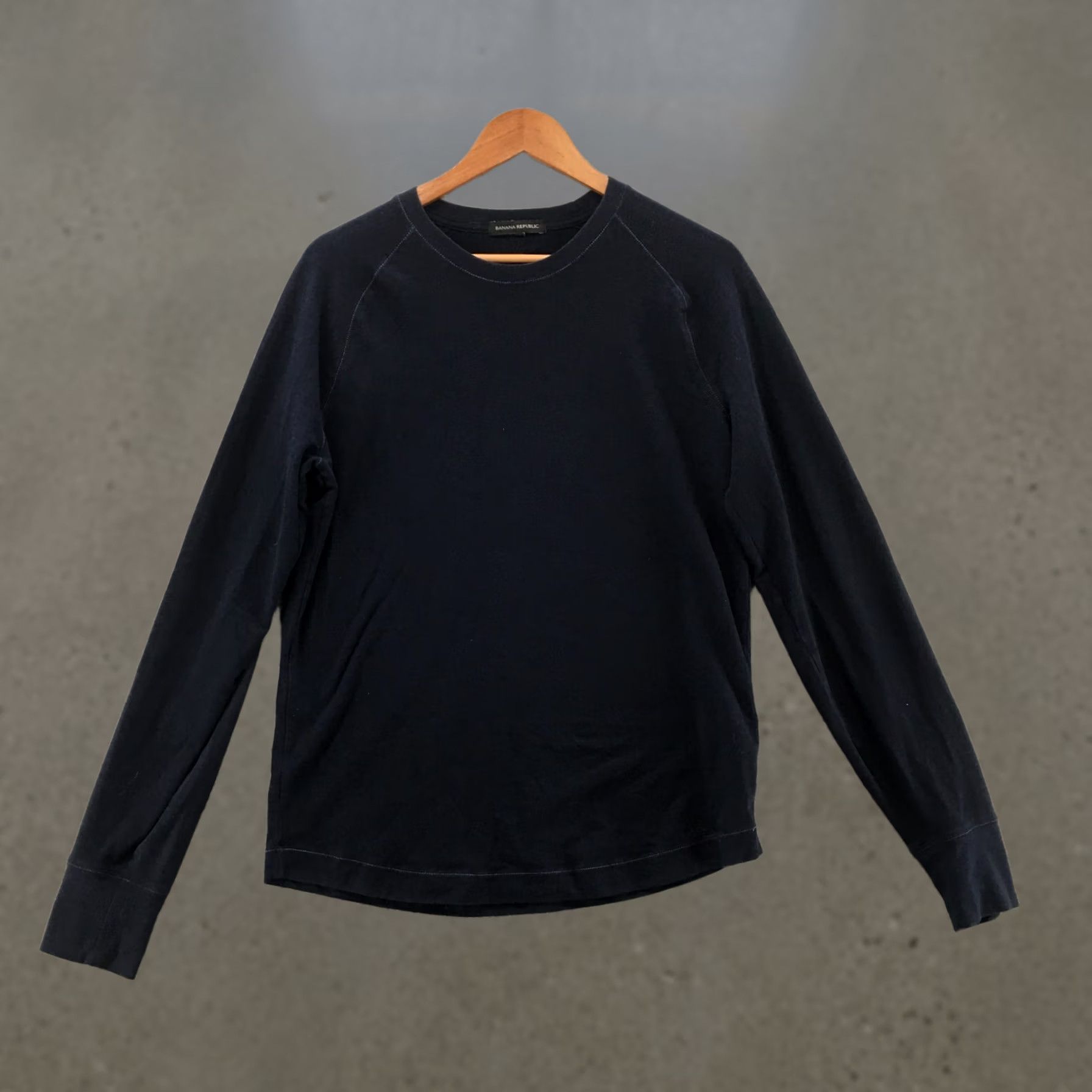Banana Republic Banana Republic Sweatshirt Mens Small Blue Cotton Blend Long Sleeve Pullover Size US S / EU 44-46 / 1 - 1 Thumbnail