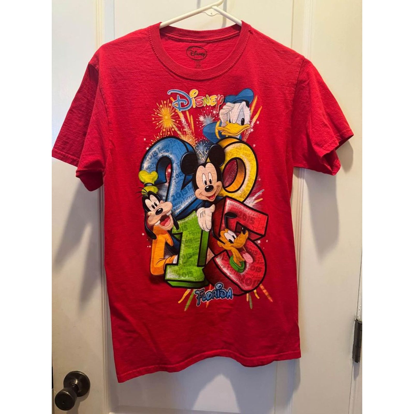 Disney Disney Men's Medium Red Mickey 2015 Florida T-Shirt Size US M / EU 48-50 / 2 - 1 Thumbnail