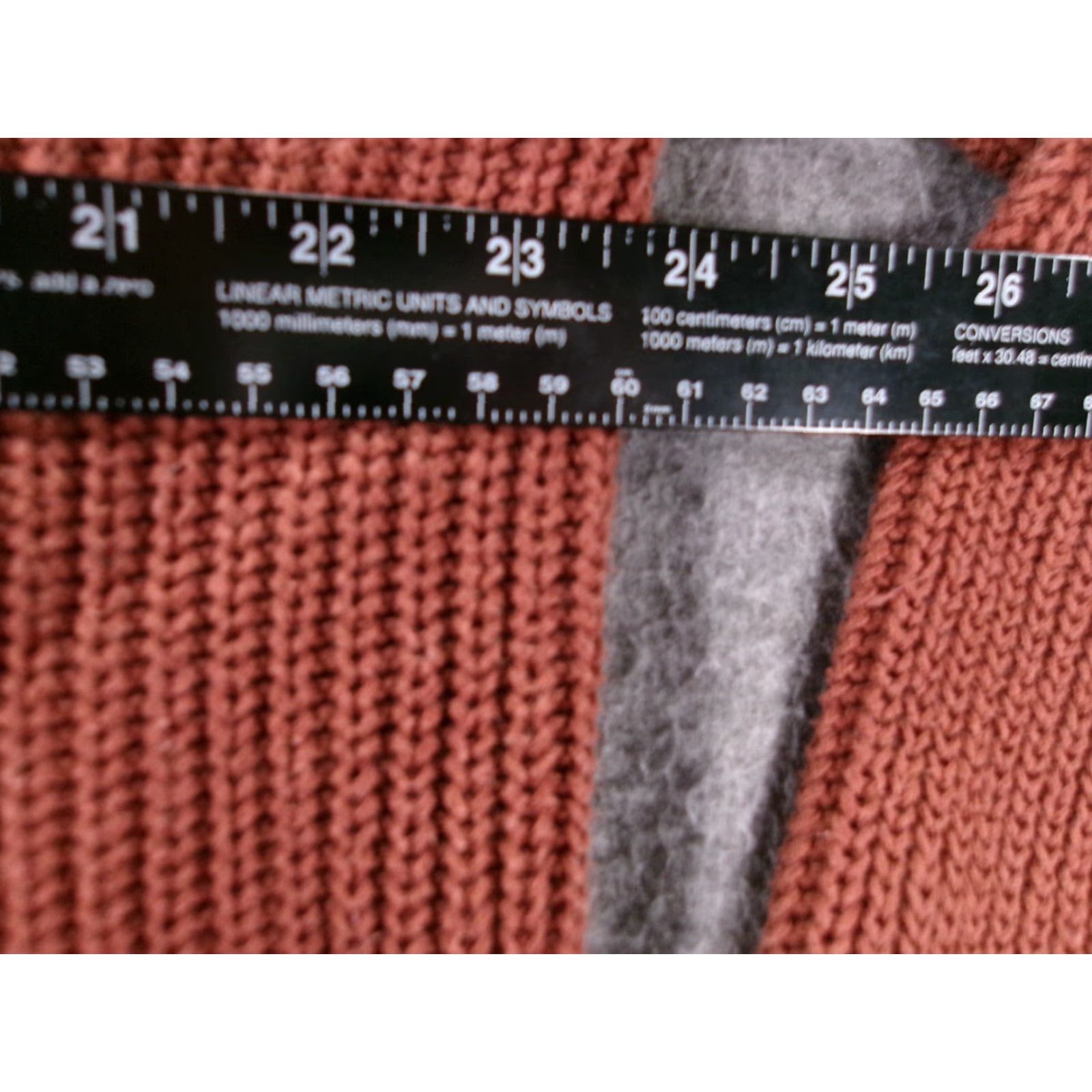 Forever 21 FOREVER 21 Sweater Women Small Brown V-Neck Cozy Pullover Knit Long Sleeve Casual Preppy Size S / US 4 / IT 40 - 3 Thumbnail