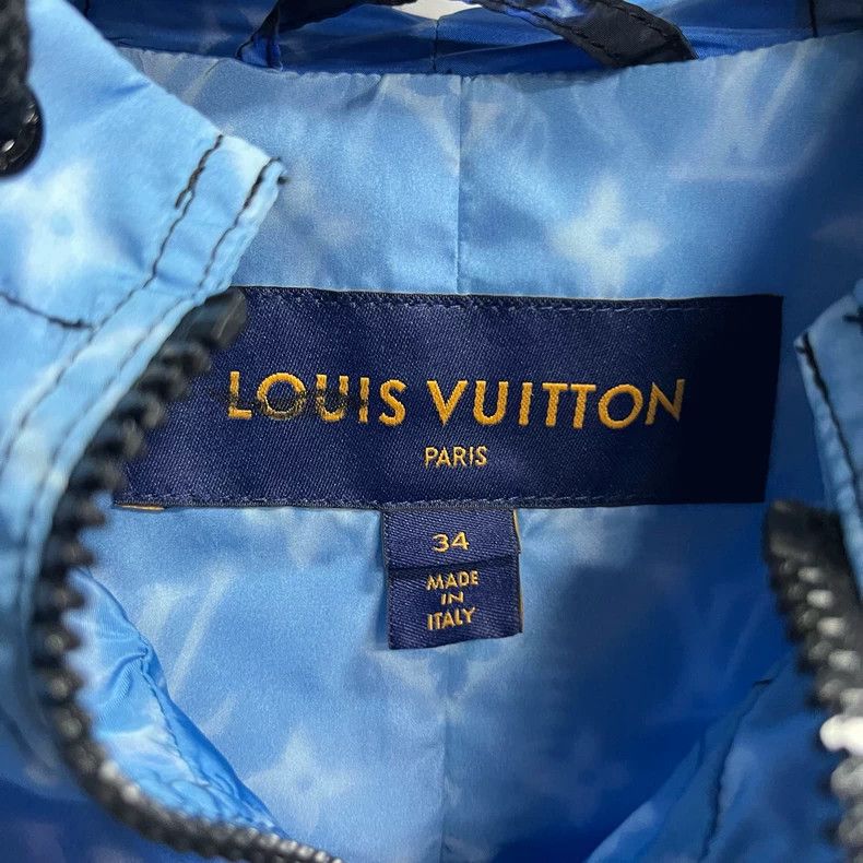 Louis Vuitton Louis Vuitton Blue Logo Full Hooded Jacket Size XXS / US 00 / IT 34 - 3 Thumbnail