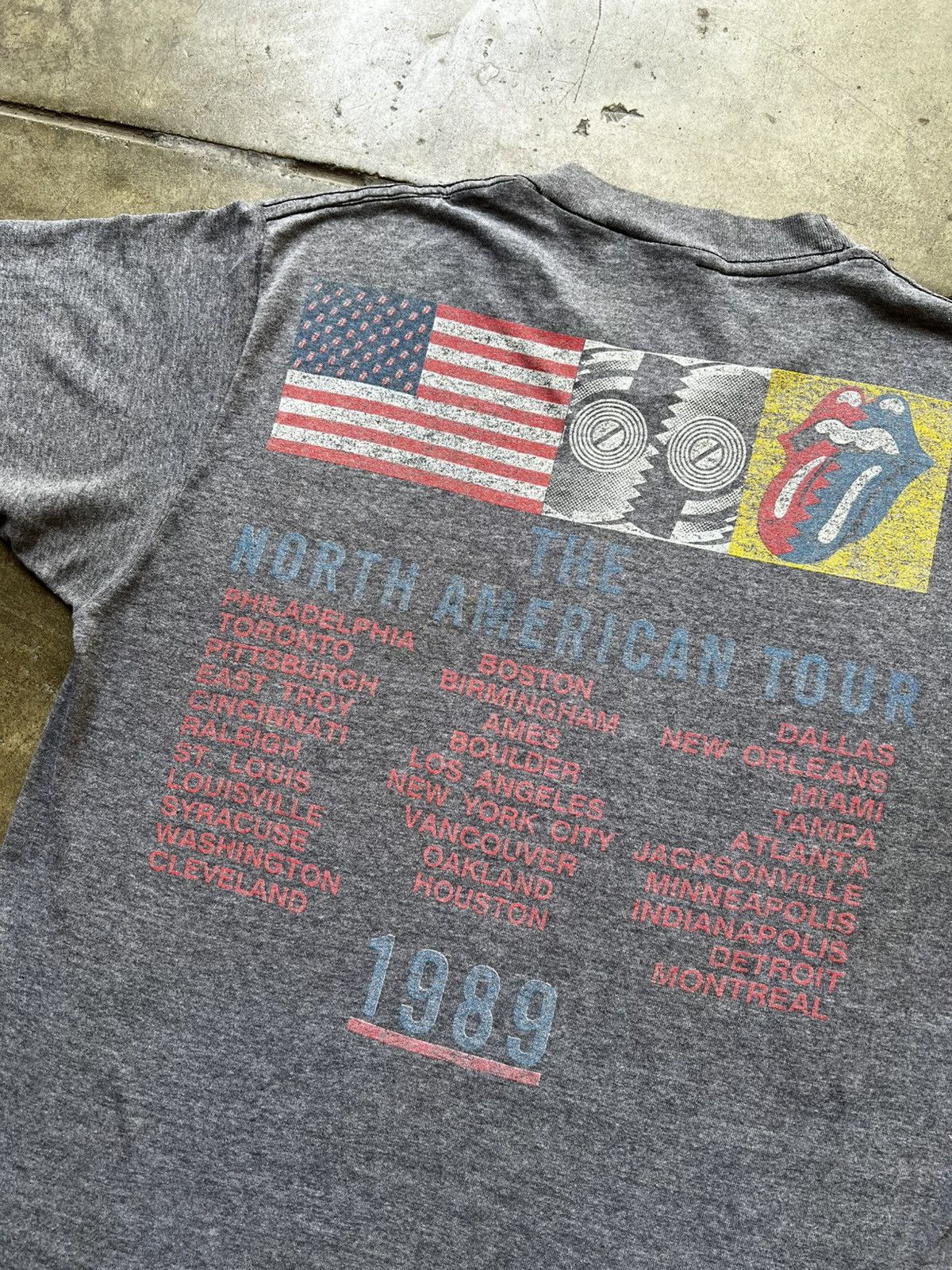 Vintage VTG 1989 The Rolling Stones North American Tour Tee Shirt l Size US M / EU 48-50 / 2 - 7 Thumbnail