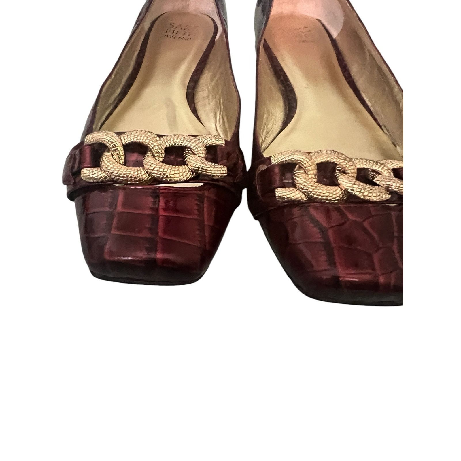 Saks Fifth Avenue Saks Fifth Avenue "Kate" Red Flats w/Lg Gold Chain On Toe 8 Size US 8 / IT 38 - 5 Thumbnail