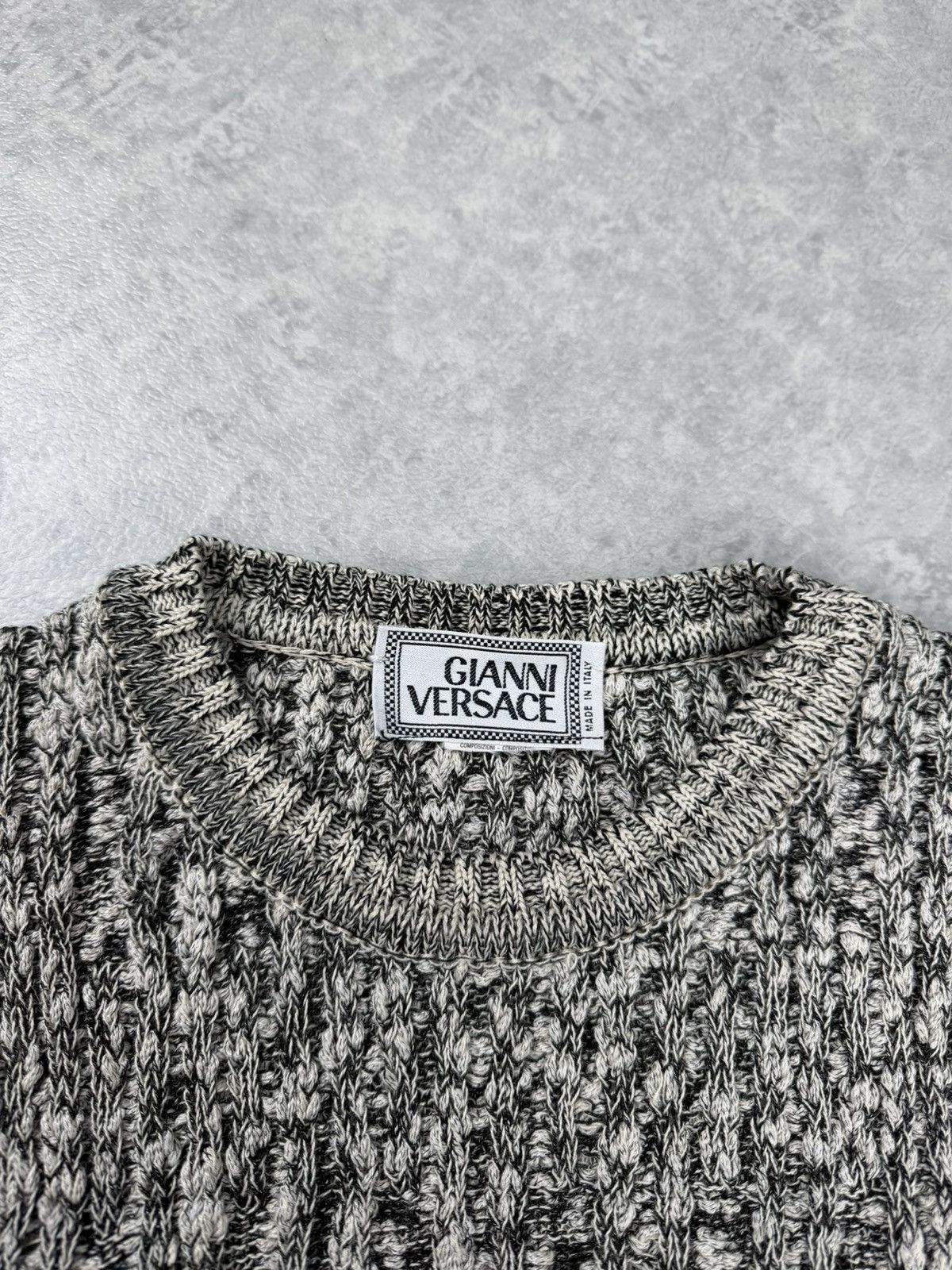 Versace Vintage Gianni Versace Knit Sweater Vest Size 50 Size US M / EU 48-50 / 2 - 4 Thumbnail