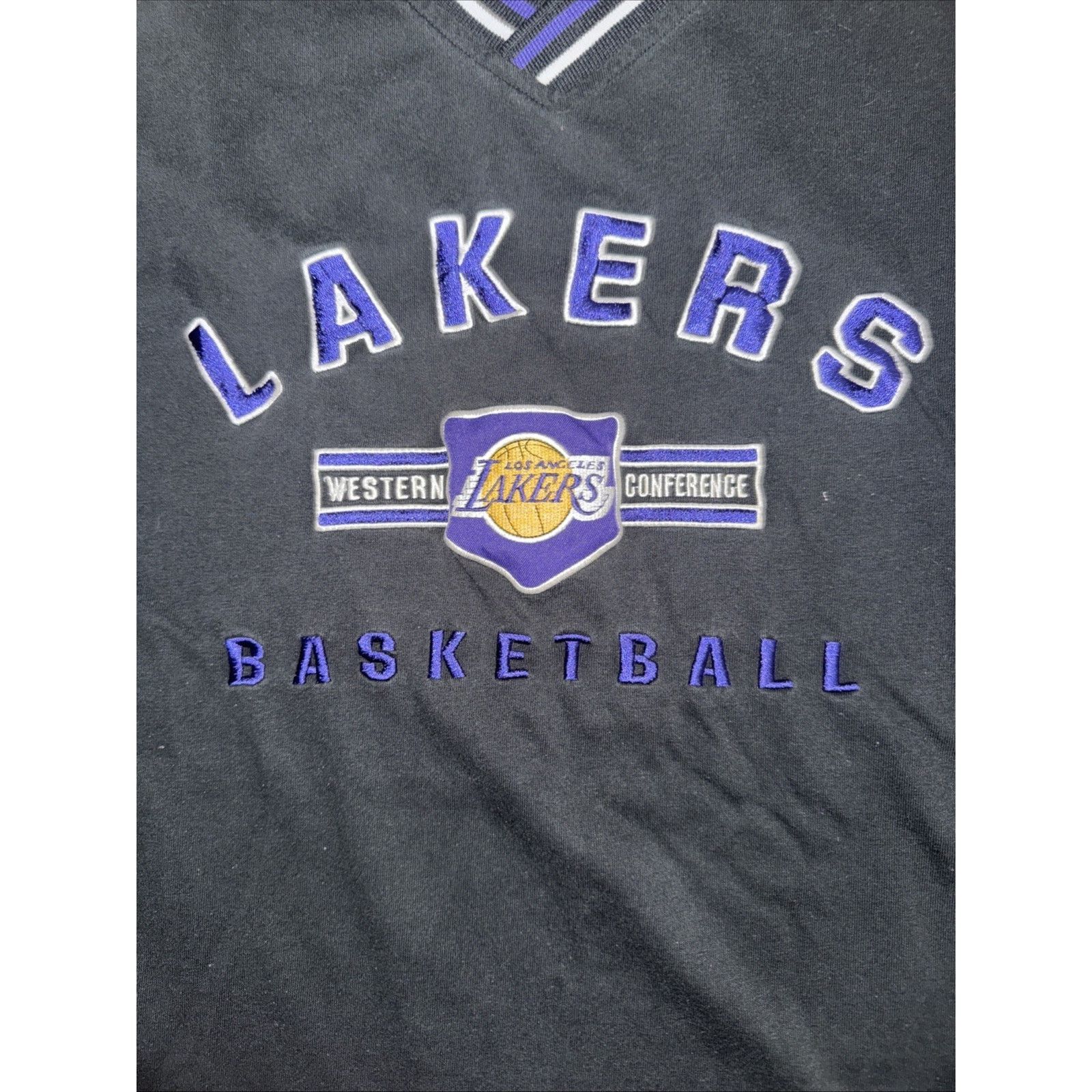 Lee × Vintage Lee Sport Los Angeles Lakers V-Neck T-Shirt Black L 22x27 Size US L / EU 52-54 / 3 - 2 Thumbnail