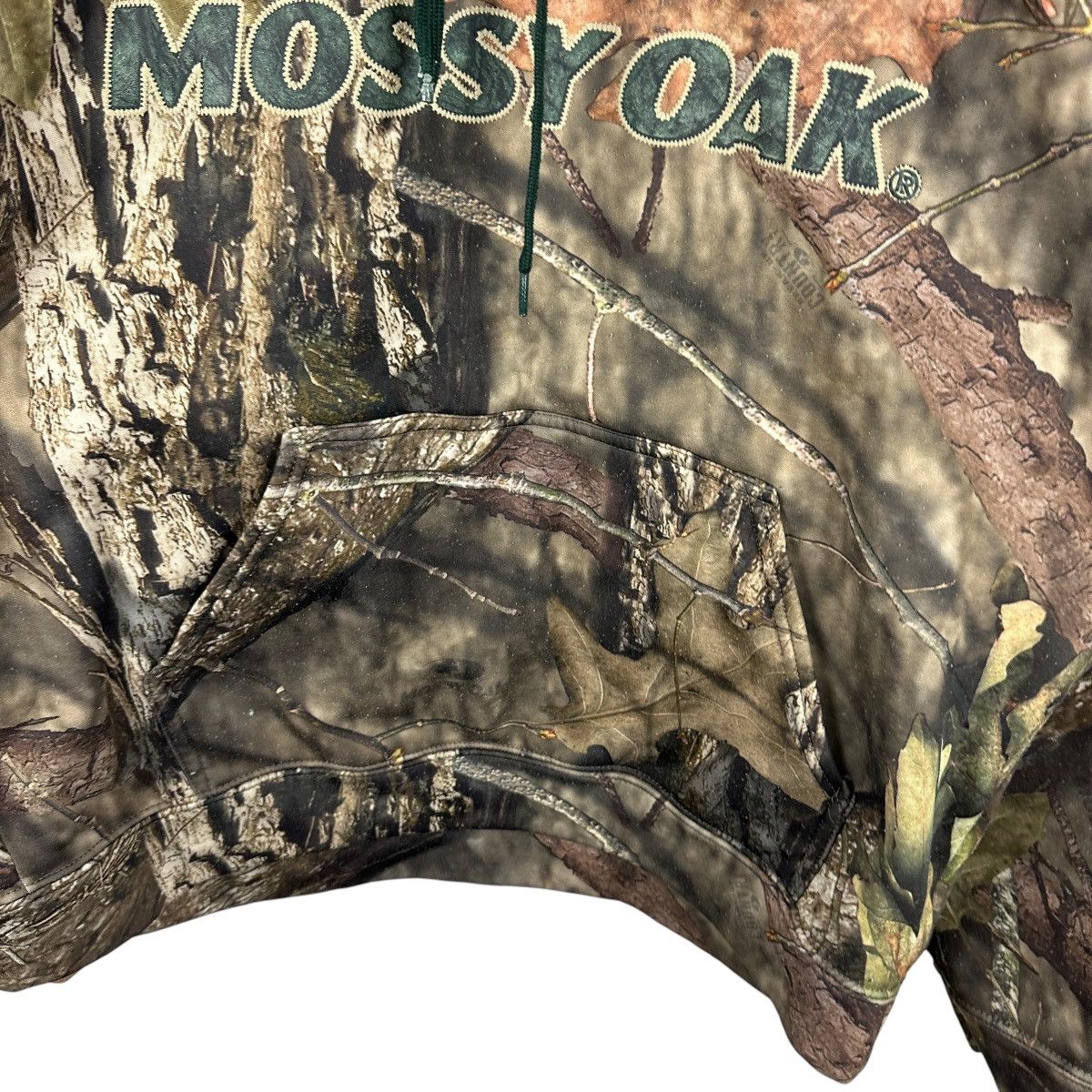 Mossy Oaks Mens Y2K Mossy Oak Green Camo Pullover Hoodie Size US L / EU 52-54 / 3 - 4 Thumbnail
