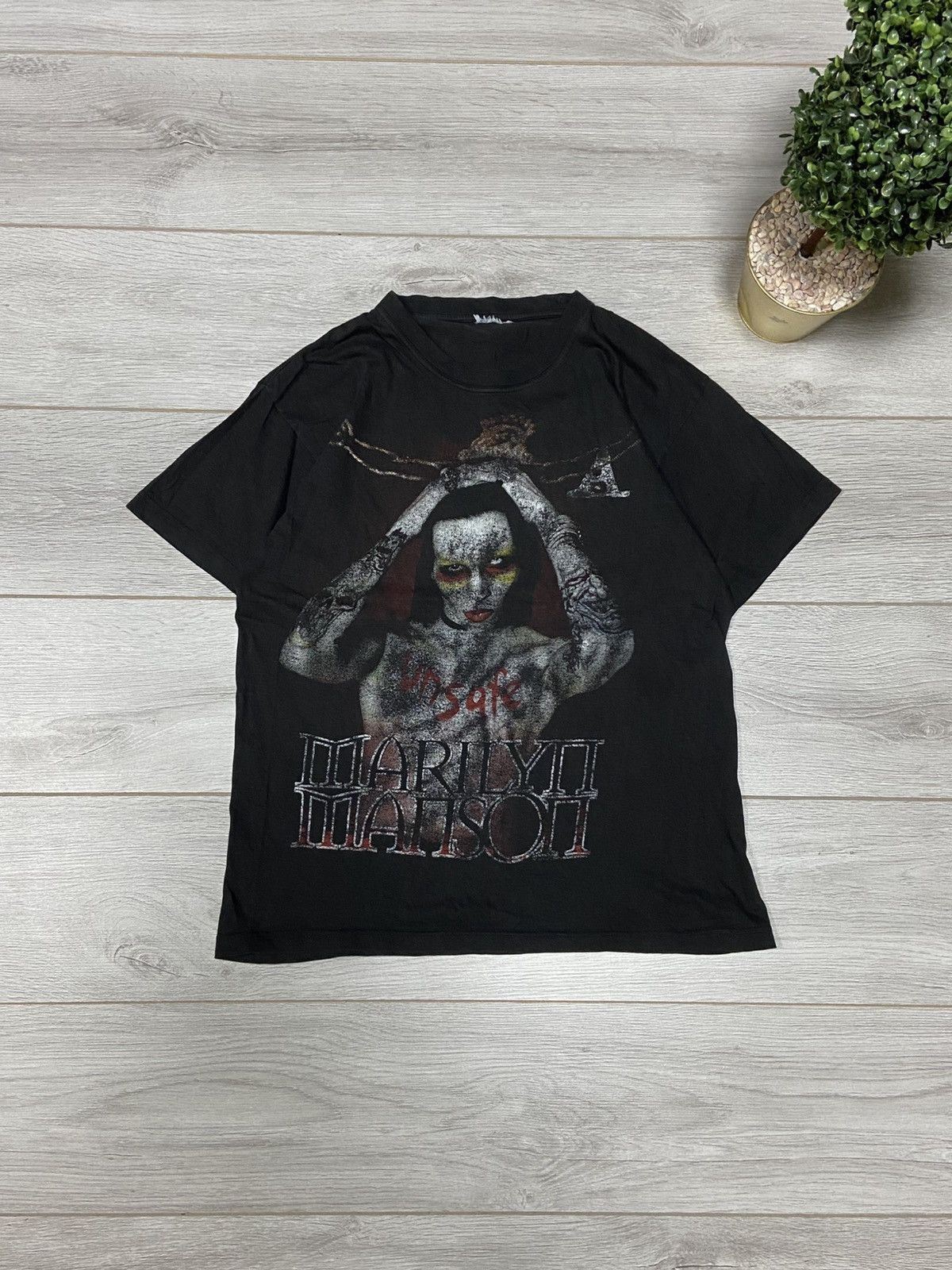 Band Tees Marilyn Manson unsafe 2002 vintage t-shirt Size US L / EU 52-54 / 3 - 1 Thumbnail