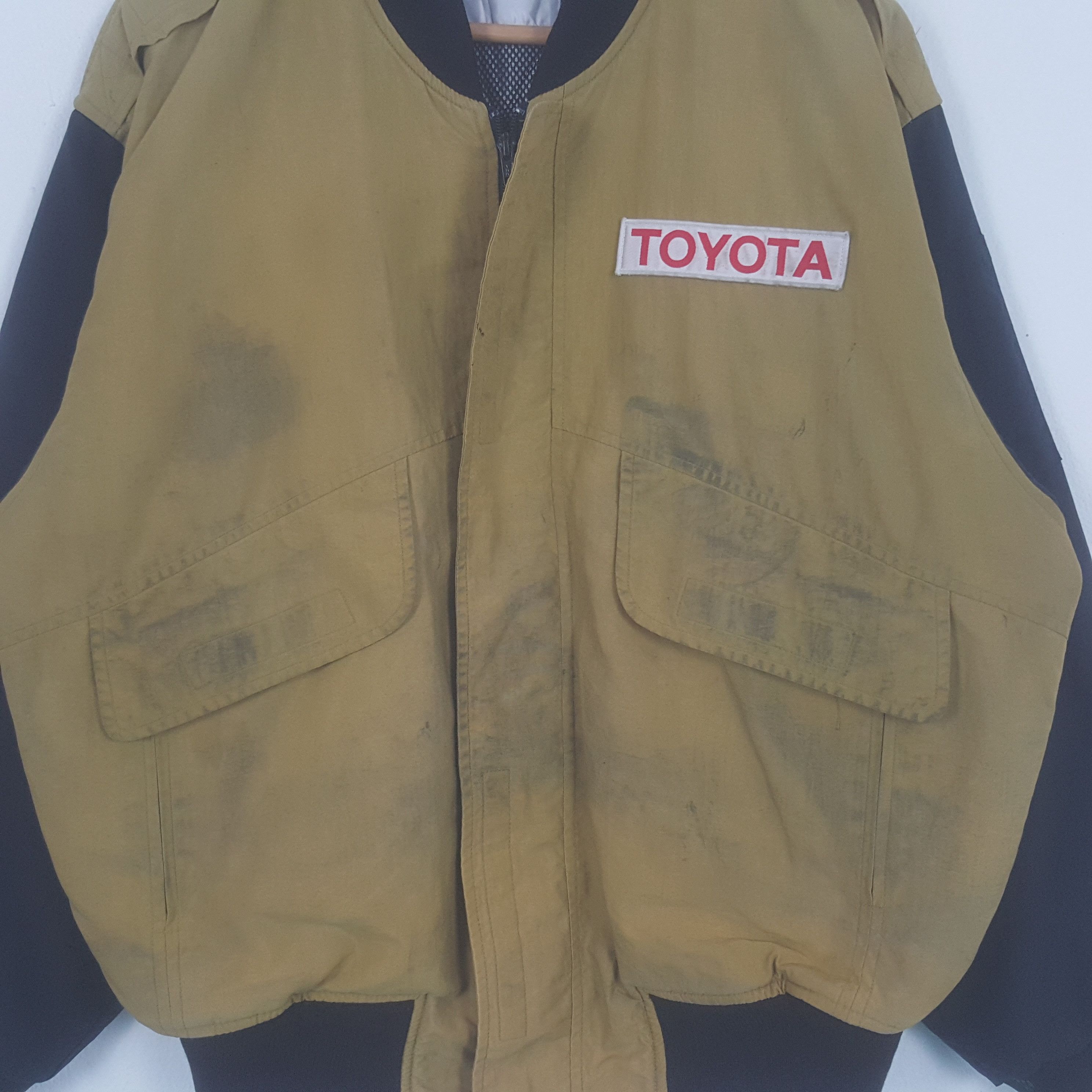 Vintage Vintage TRD Racing Development Toyota Team Bombers Jacket Size US XL / EU 56 / 4 - 4 Thumbnail