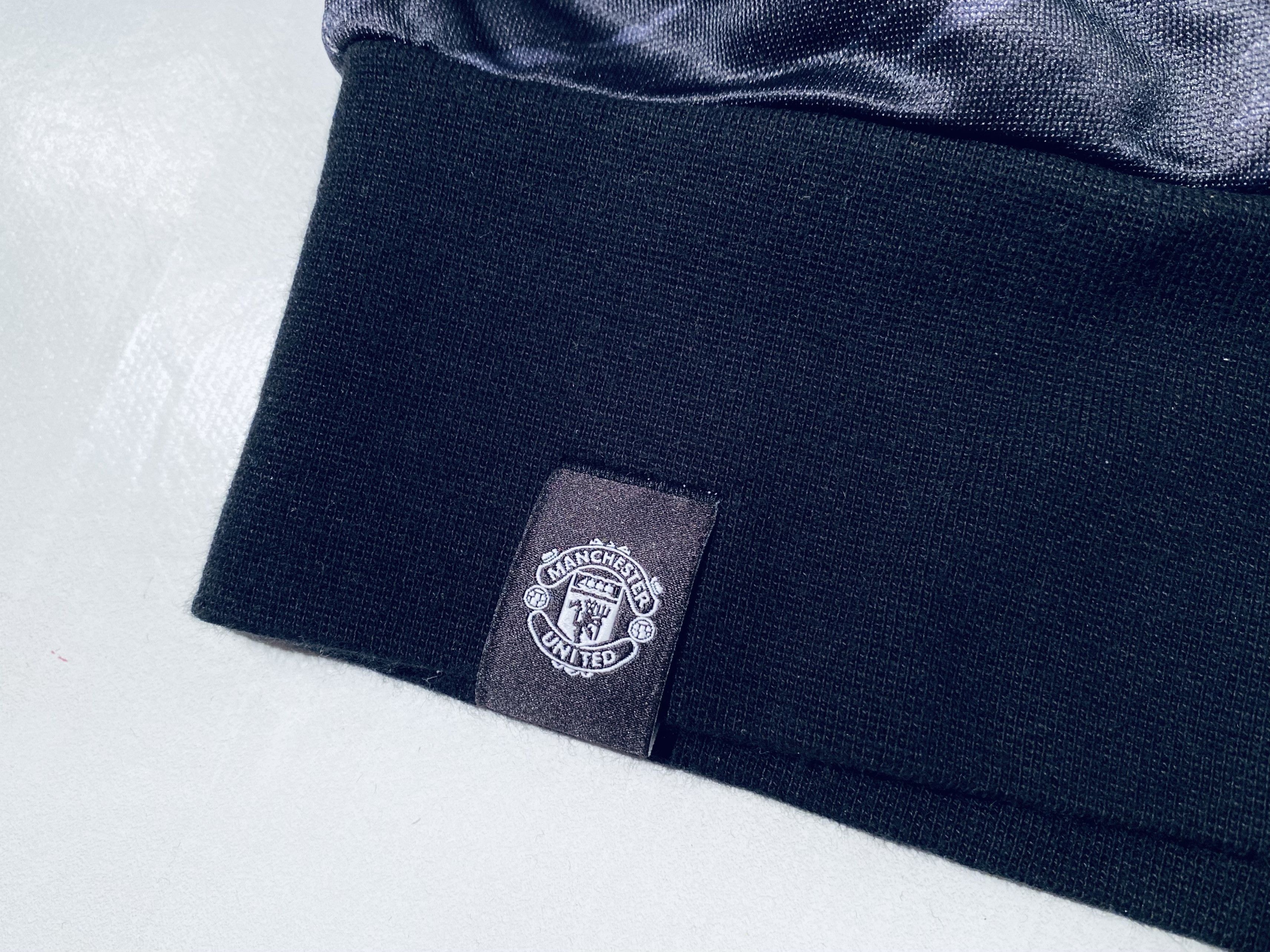 Adidas Manchester United Seasonal Special Sweathshirt / Jumper 2016 Size US M / EU 48-50 / 2 - 4 Thumbnail