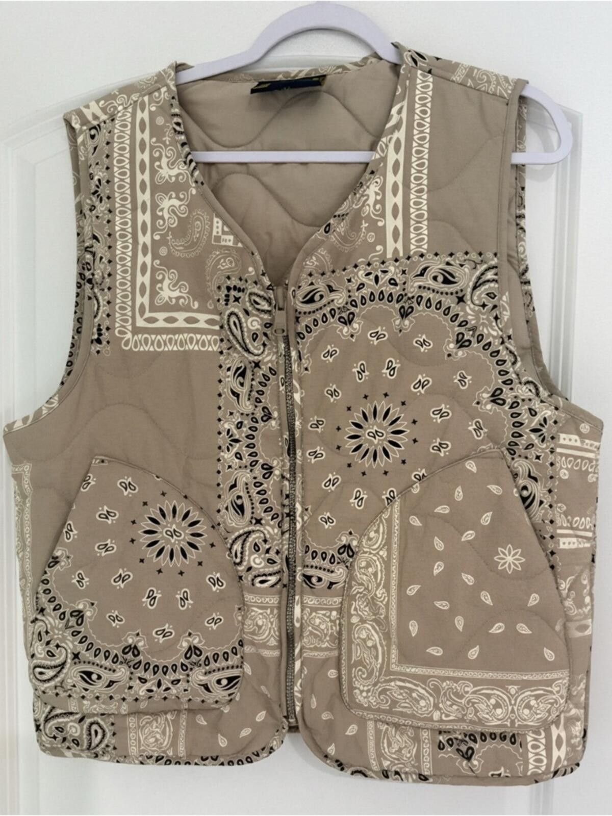 Other Bandana-Print Quilted Vest in Taupe Size M / US 6-8 / IT 42-44 - 1 Thumbnail