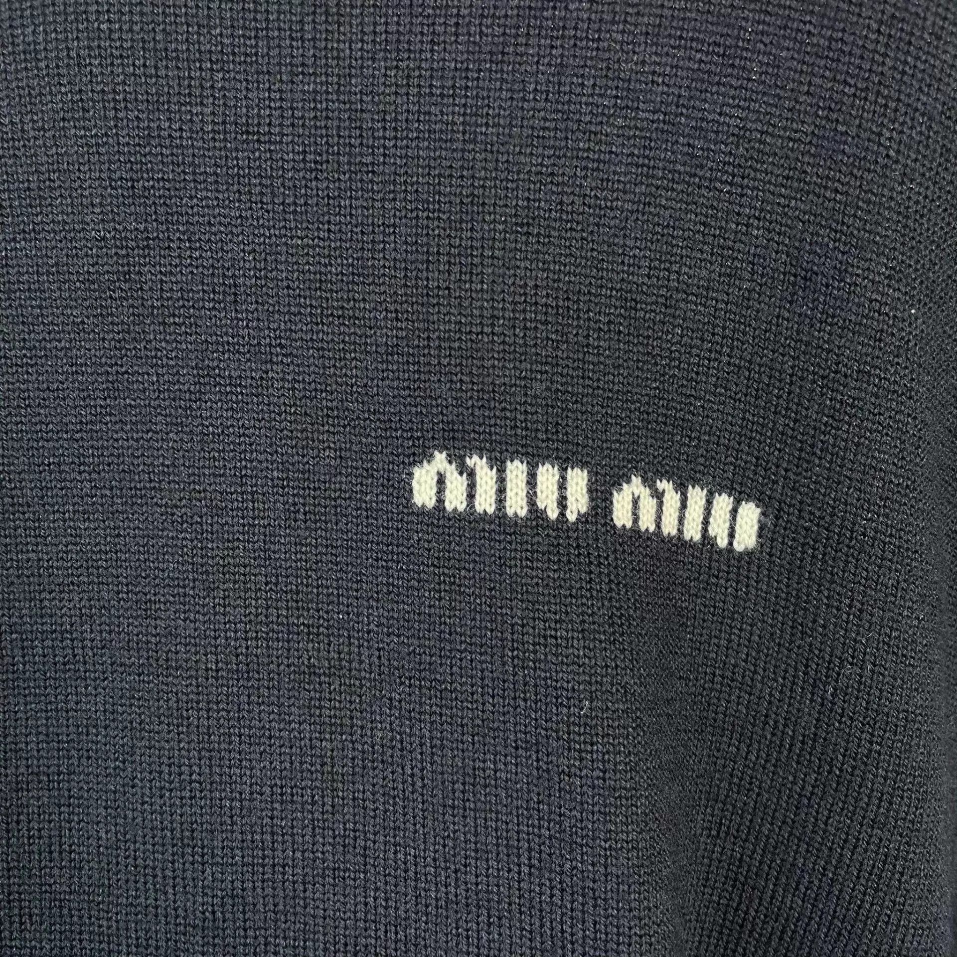 Miu Miu MIU MIU navy blue wool sweater 40 Size S / US 4 / IT 40 - 8 Thumbnail