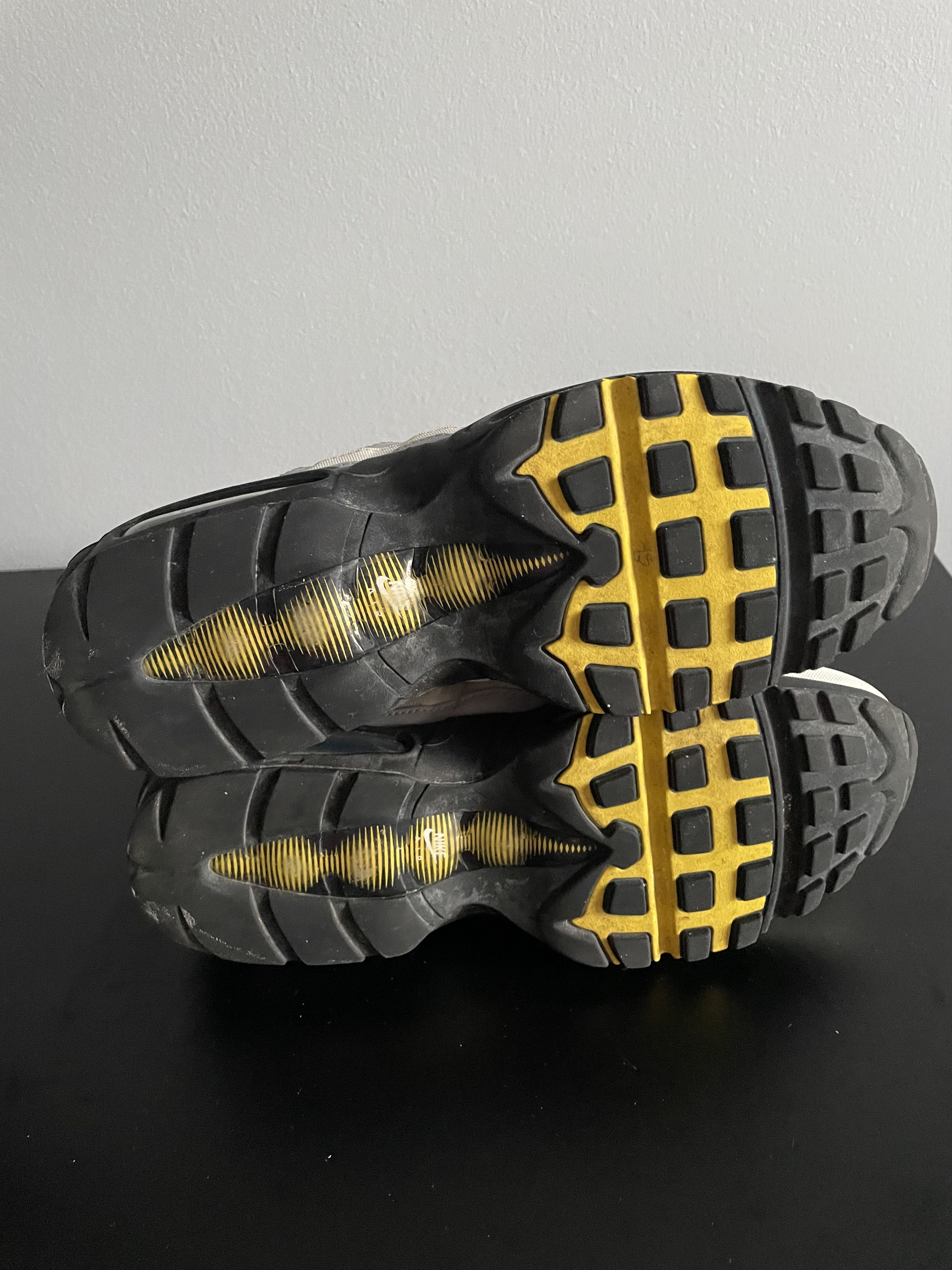 Nike Nike Air Max 95 Essential Tour Yellow patta travis og Size US 9 / EU 42 - 7 Thumbnail