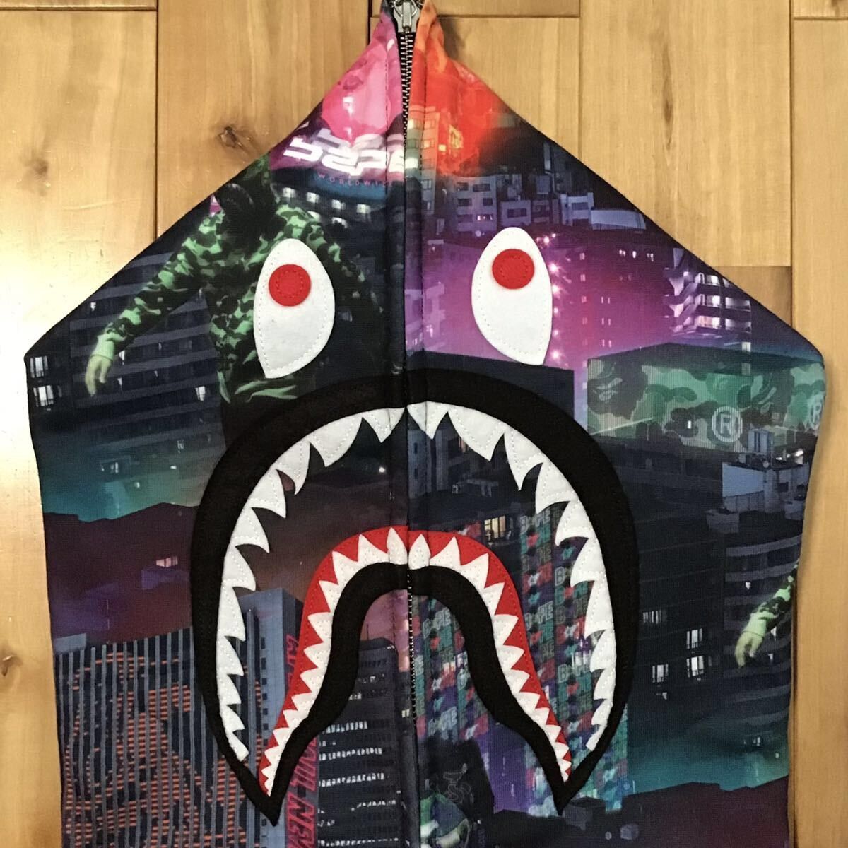 🔥2XL🔥 BAPE NEON TOKYO Shark full zip Hoodie a bathing ape