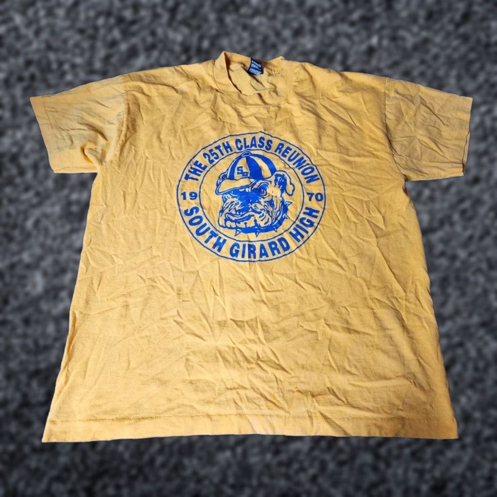 Fruit Of The Loom VINTAGE South Girard High School 1970 25th Reunion T Shirt Bulldogs Mens XL Yellow Cotton Blend Logo Shirt Size US XL / EU 56 / 4 - 1 Thumbnail
