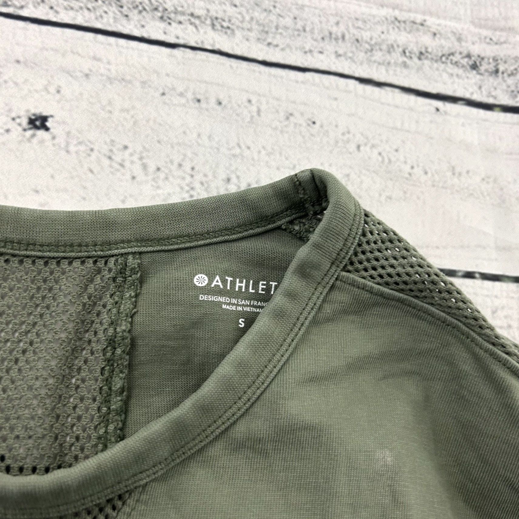 Athleta Athleta Crewneck Sweatshirt Top Women S Army Green Size S / US 4 / IT 40 - 2 Thumbnail