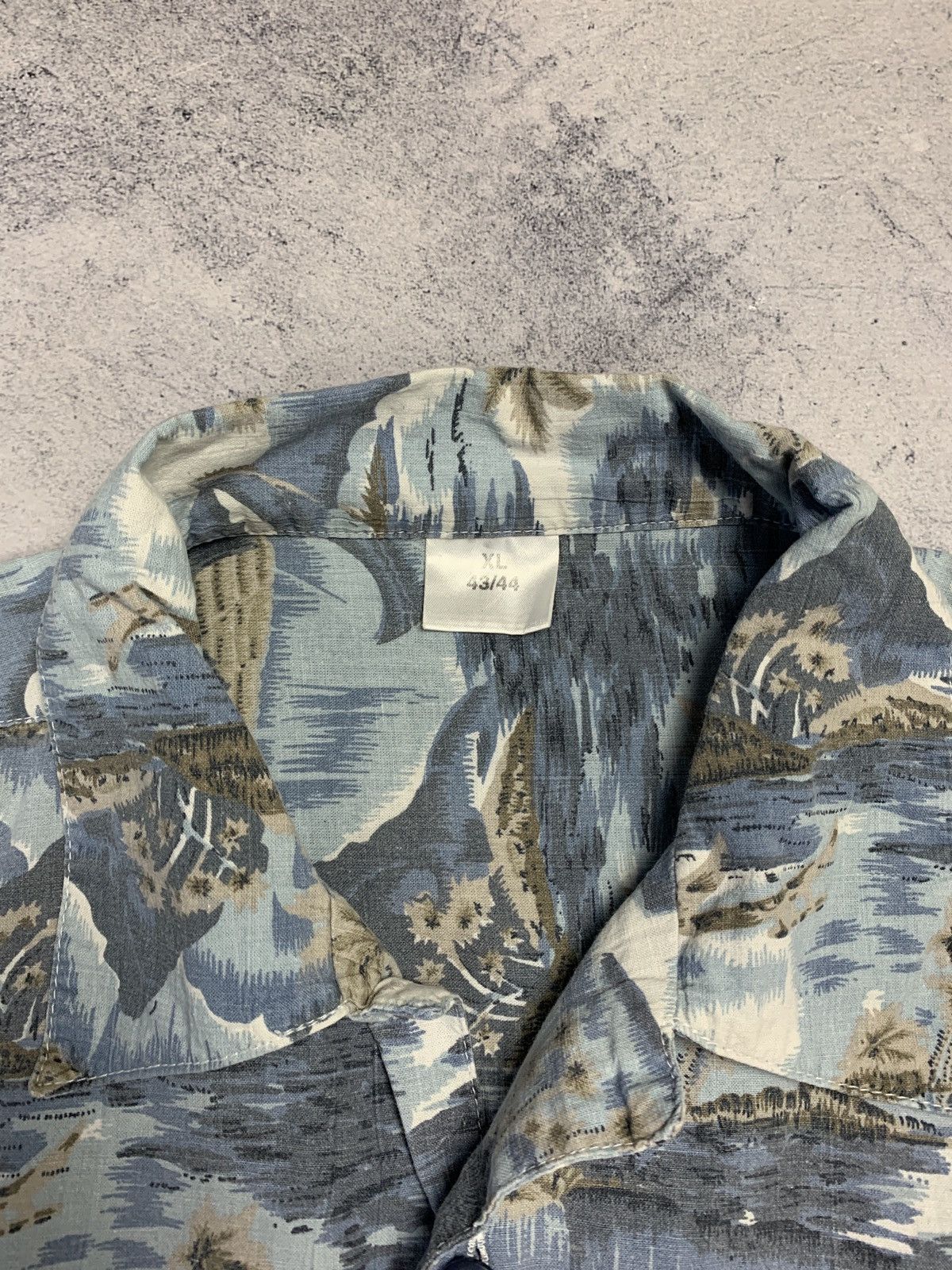 Vintage Vintage Y2K Hawaiian Art Shirt Short Sleeve Size XL Size US XL / EU 56 / 4 - 5 Thumbnail