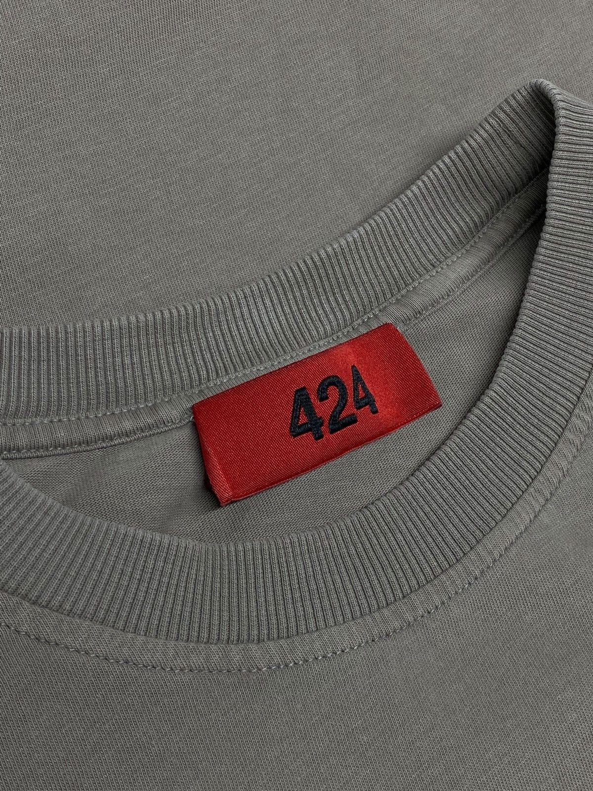 424 🔥 424 EMBROIDERED LOGO MINIMALIST TEE KANYE WEST ENERGY Size US L / EU 52-54 / 3 - 5 Thumbnail