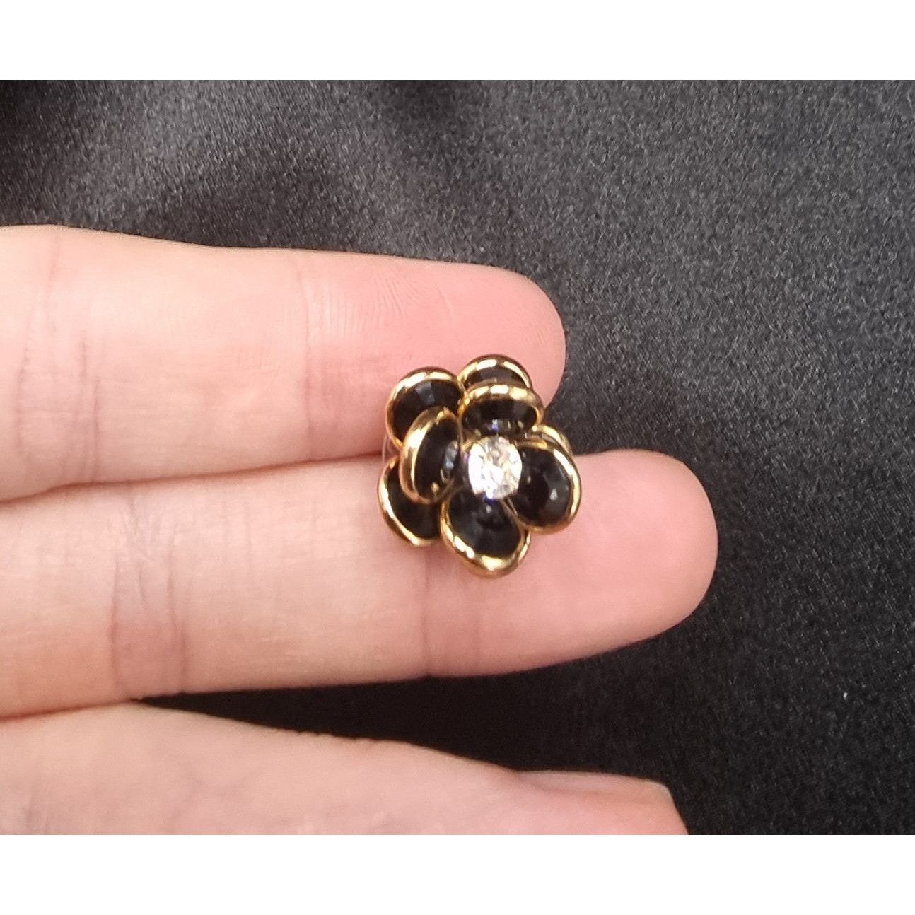Swarovski Vintage 1990s Swarovski Black & Gold Flower Crystal Stud Ear Size ONE SIZE - 6 Thumbnail