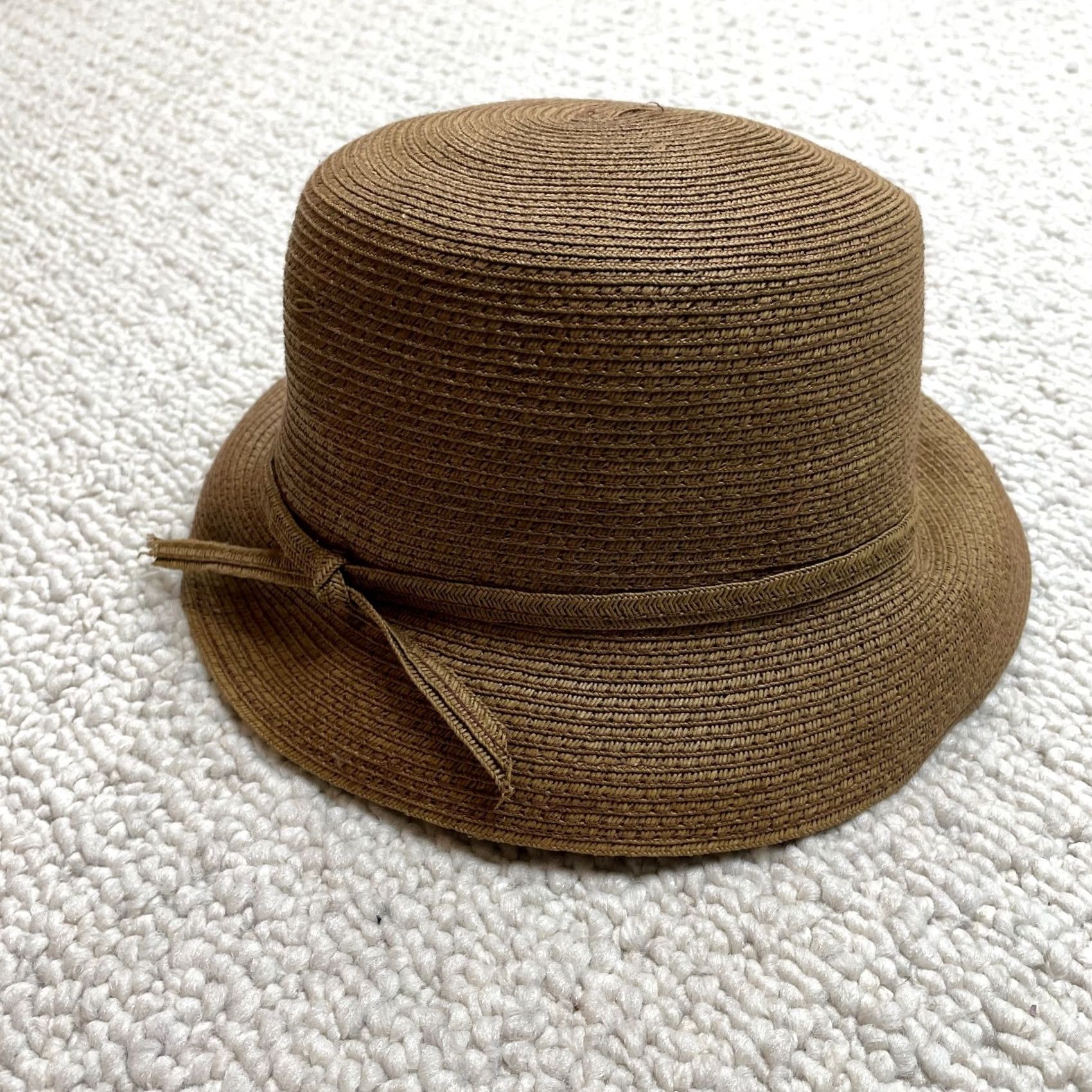 Vintage Unbranded Womens Cloche Hat Bow Brown Casual Straw Travel Sun Ladies Size ONE SIZE - 2 Thumbnail
