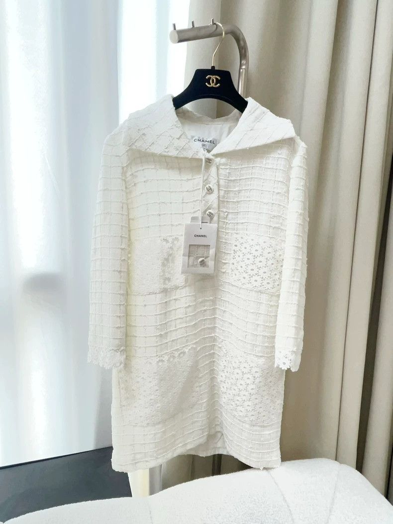 Chanel Chanel 21C White Lace Long Sleeve Dress- dmc Size US M / EU 48-50 / 2 - 1 Thumbnail