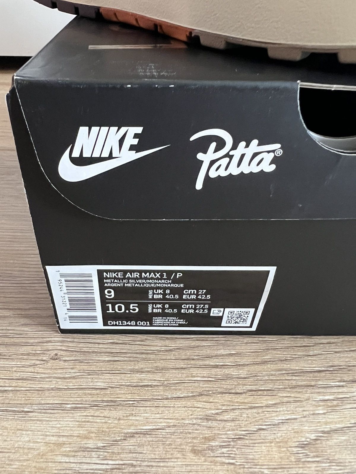 Nike × Patta PATTA NIKE AIR MAX 1 METALIC SILVER/MONARCH WITH BRACELET Size US 9 / EU 42 - 4 Thumbnail