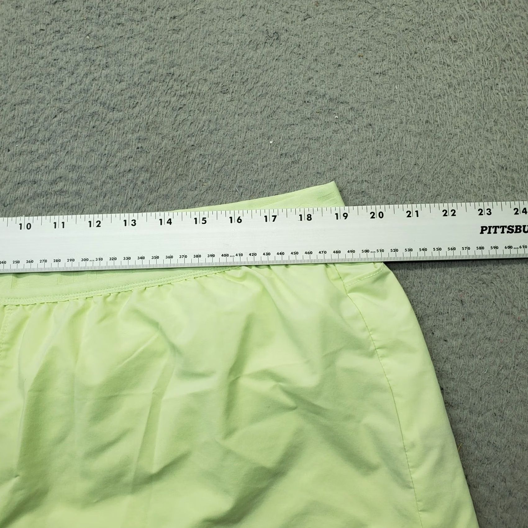 The North Face The North Face Running Shorts Women XXL Green Brief Lined Athletic Elastic Waist Size 40" / US 18 - 6 Thumbnail