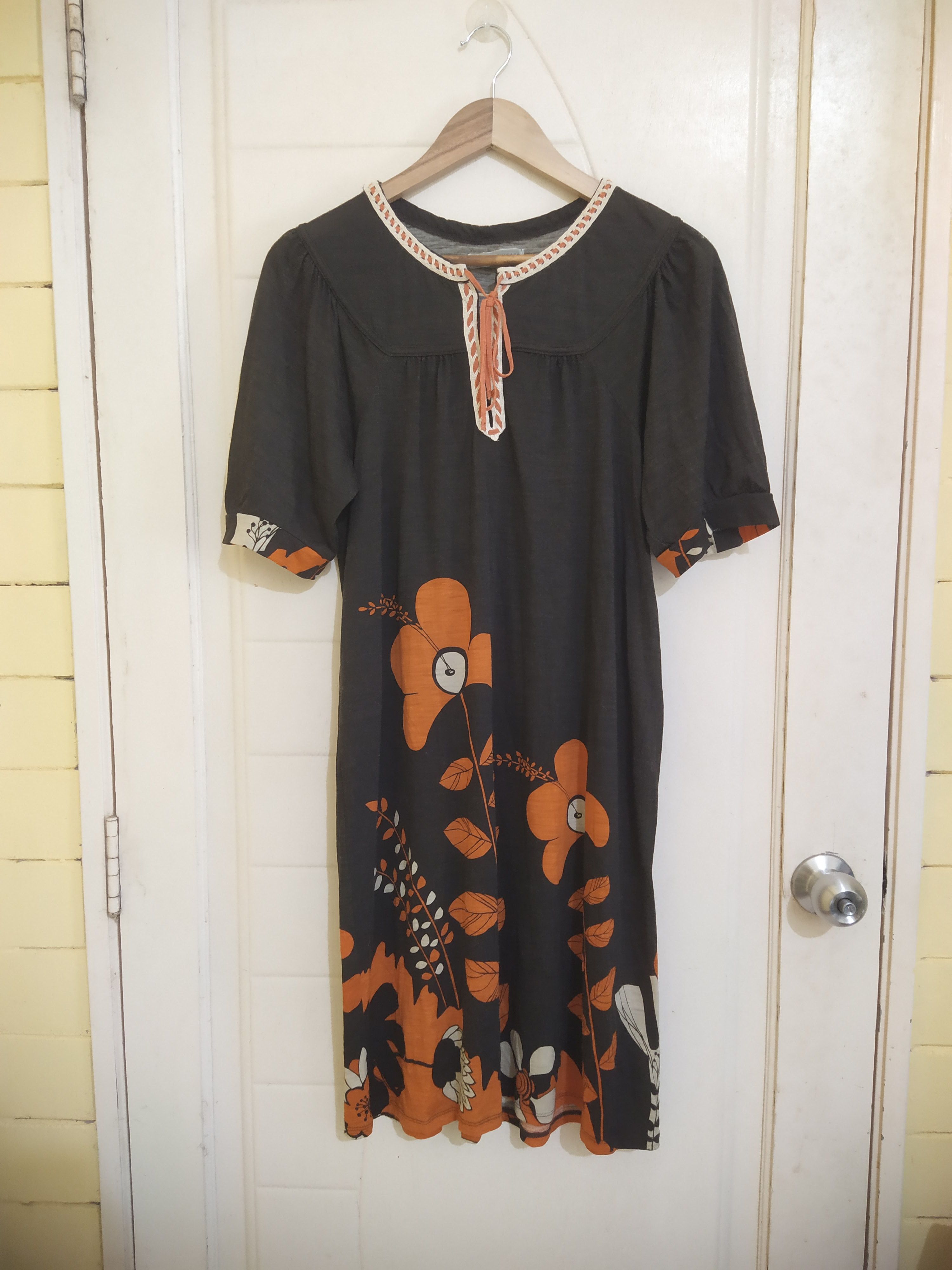 Issey Miyake Tsumori Chisato Orange Floral Art Crochet Lace-Up Neckline Size M / US 6-8 / IT 42-44 - 1 Thumbnail