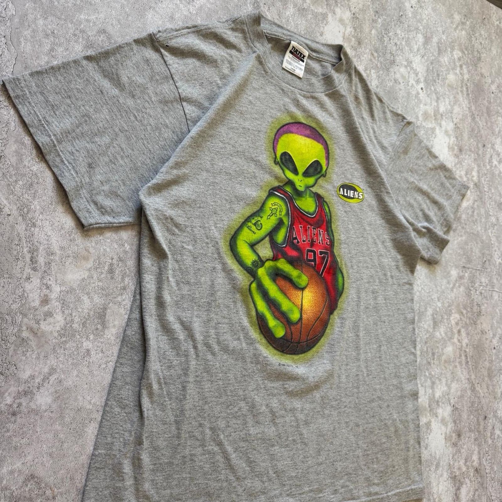Tultex Vintage 1996 Dennis Rodman Alien LogoTel T-Shirt Size Large Size US L / EU 52-54 / 3 - 2 Thumbnail