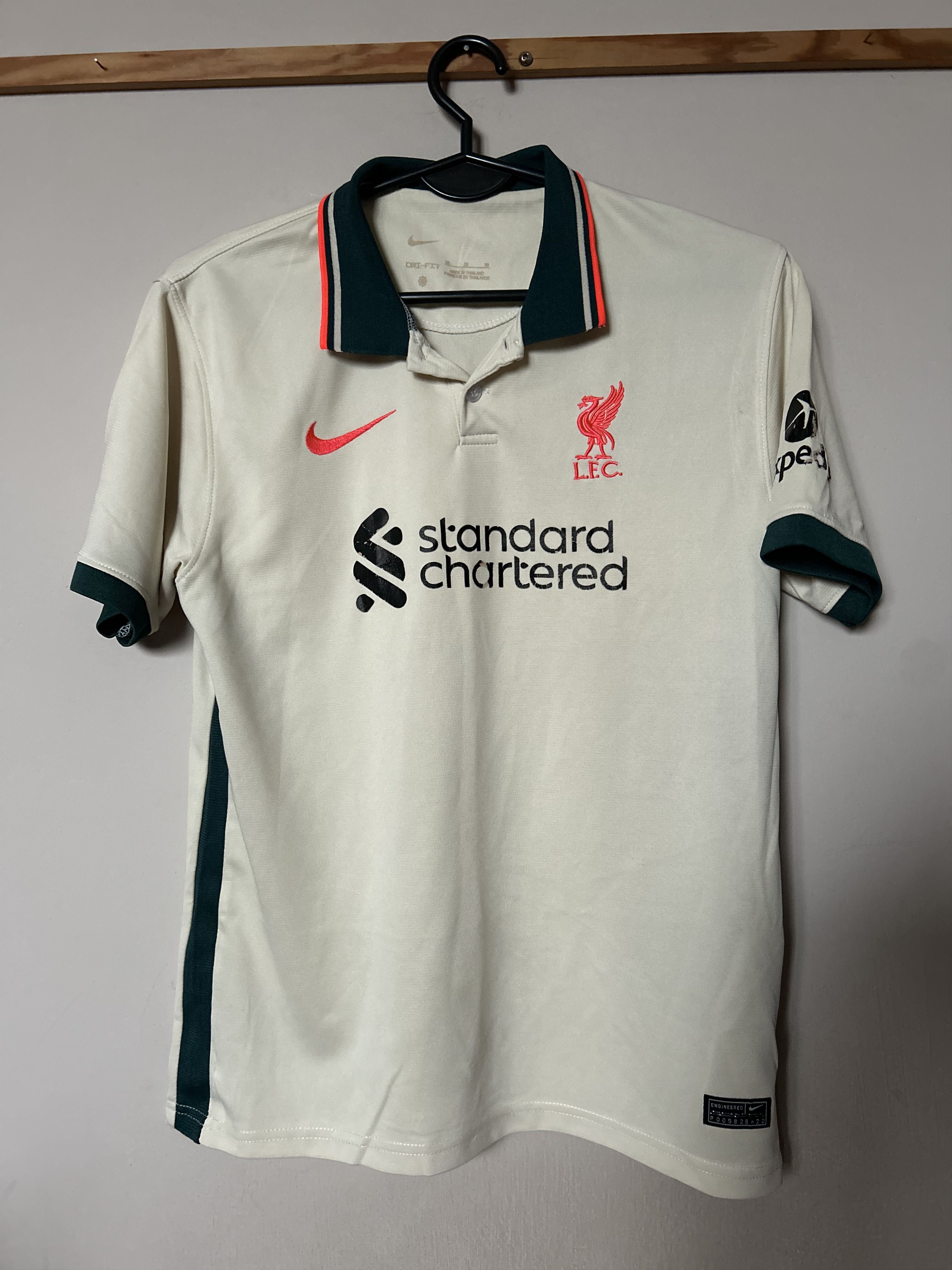Nike LIVERPOOL F.C. 2021 - 2022 - Nike - kids - UNIQUE Size US XXS / EU 40 - 1 Thumbnail