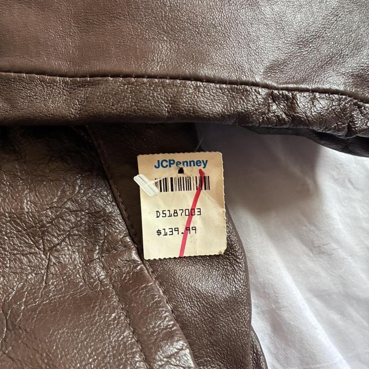 St. Johns Bay JC Penney St. John’s Bay Authentic Leather Bomber Jacket Size M / US 6-8 / IT 42-44 - 2 Thumbnail