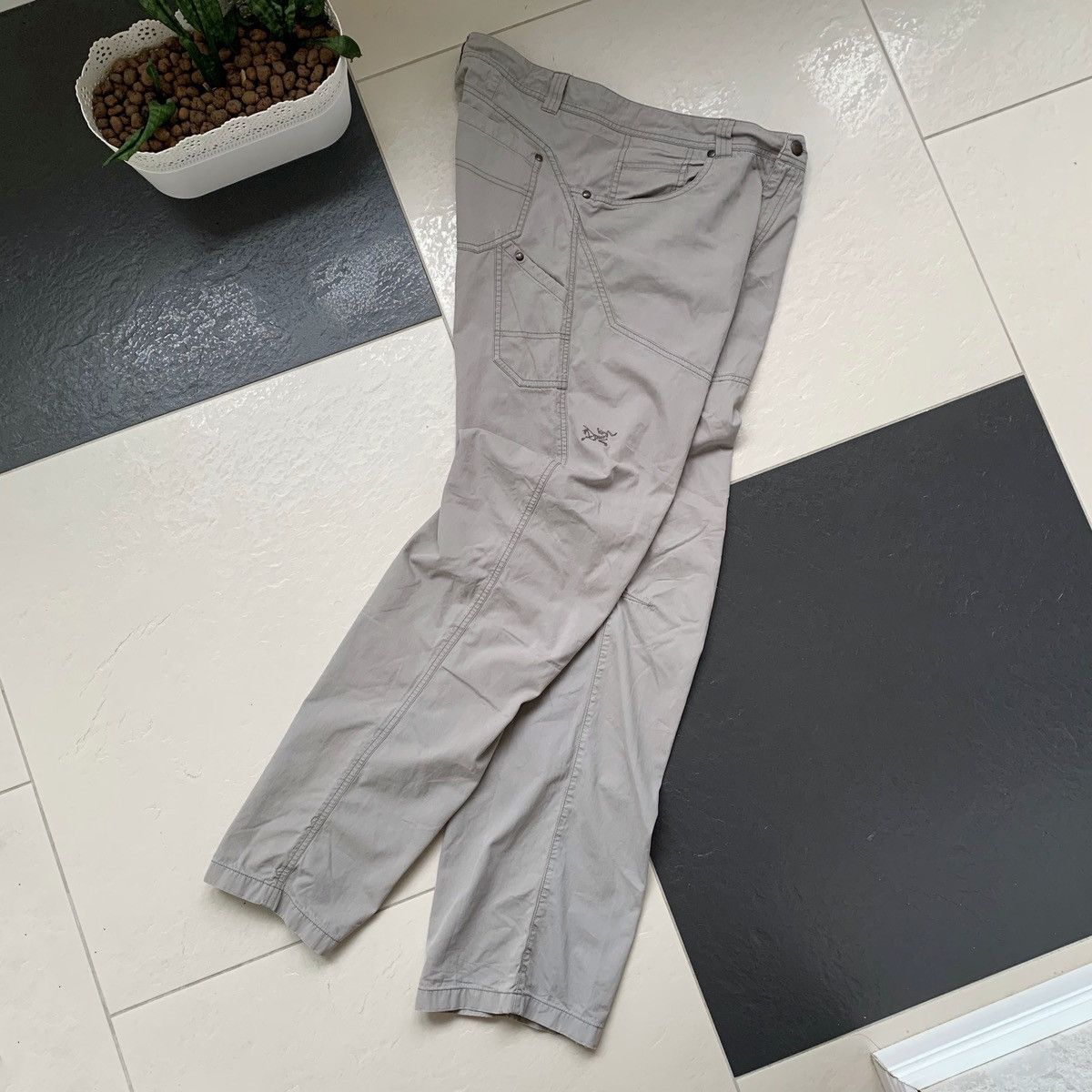Arc'teryx Arcteryx Size US 34 / EU 50 - 1 Thumbnail