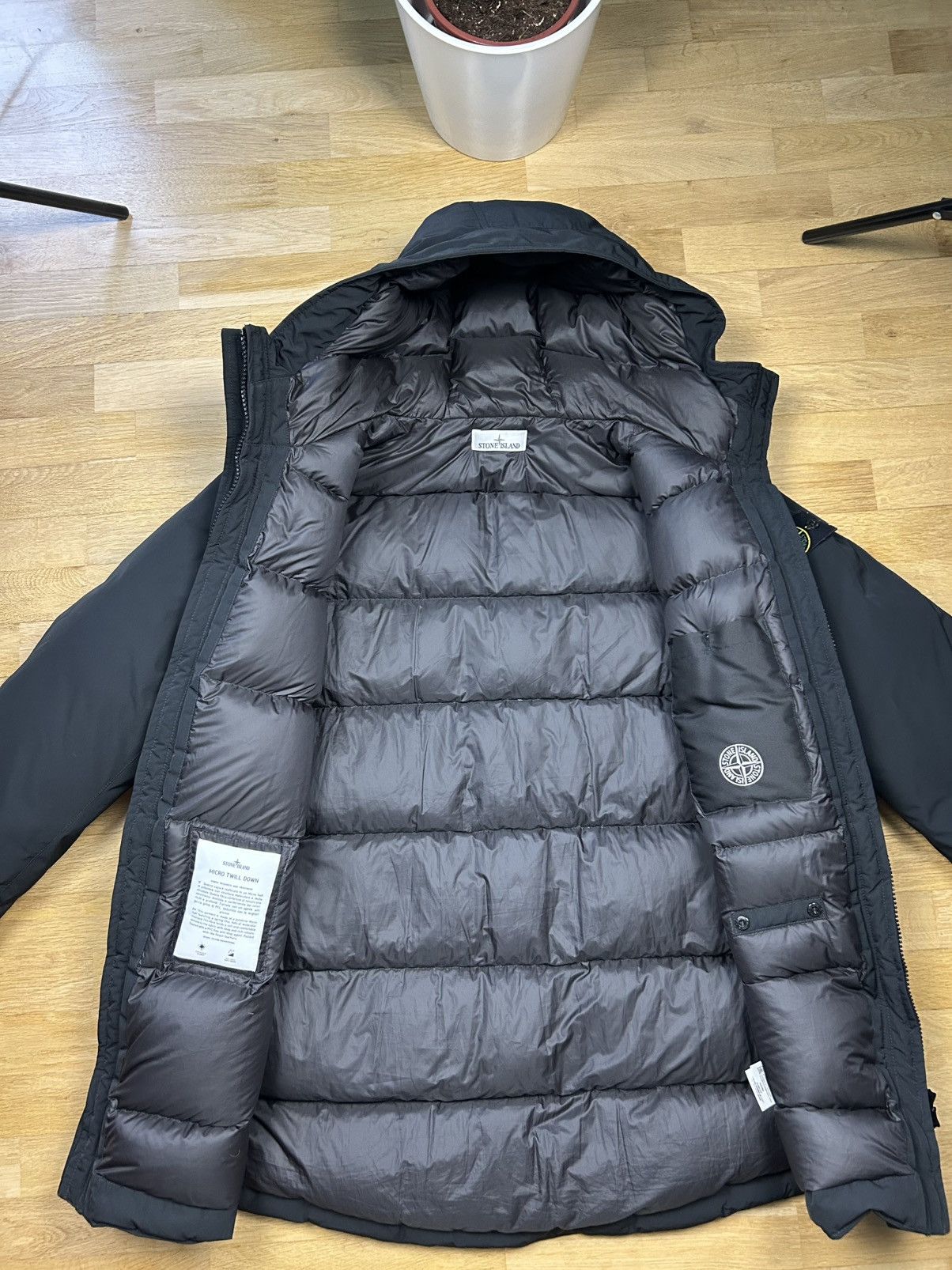 Stone Island Stone Island Down Jacket Parka Puffer Size US L / EU 52-54 / 3 - 3 Thumbnail