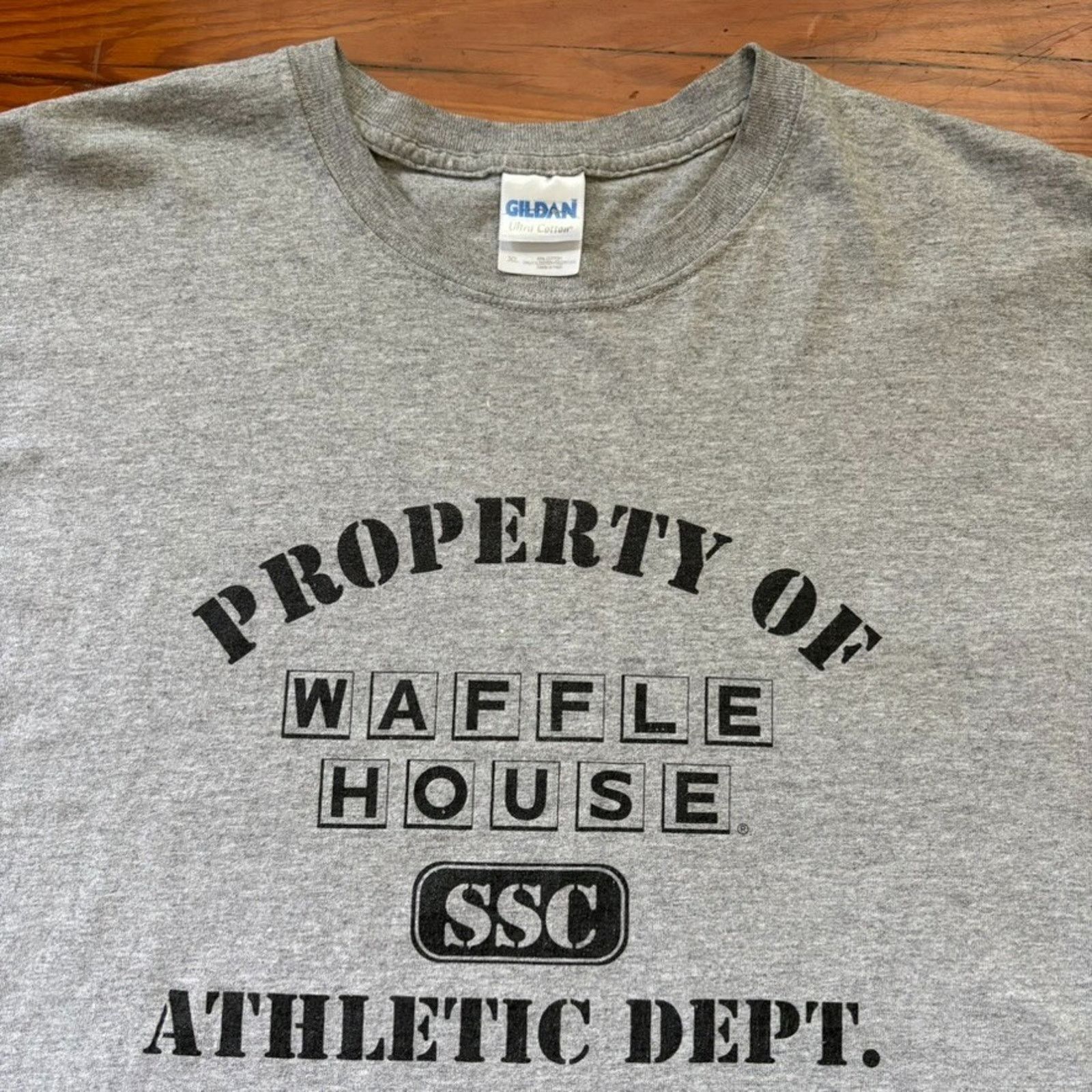 Vintage Vintage Waffle House T-Shirt Men's Size XL Gray Athletic Size US XL / EU 56 / 4 - 1 Thumbnail