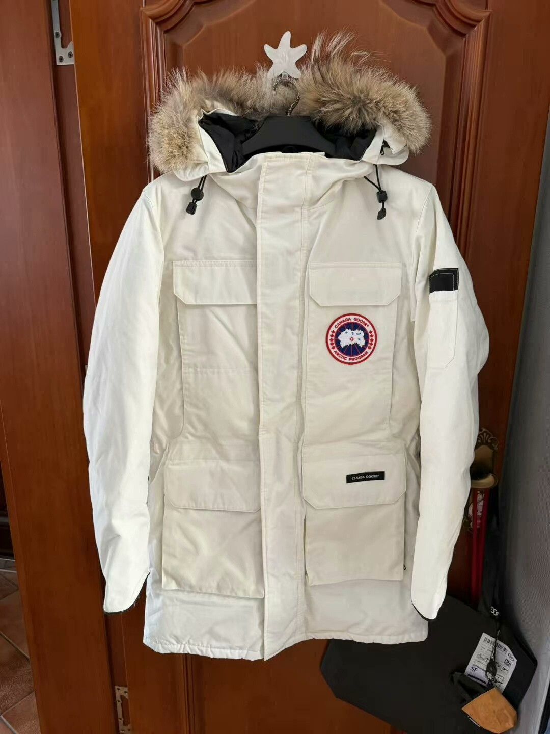 Canada Goose Canada Goose Citadel White Down Parka L. Size US L / EU 52-54 / 3 - 1 Thumbnail