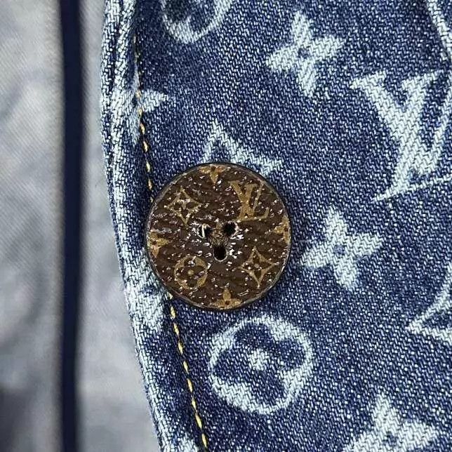 Louis Vuitton LV Monogram All-Over Print Denim Jacket Women's 36 Size XS / US 0-2 / IT 36-38 - 4 Thumbnail