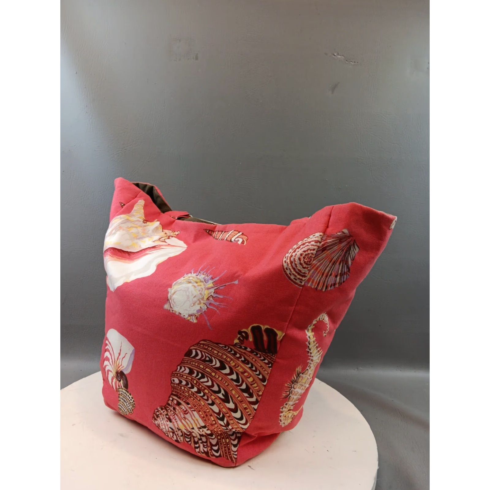 Vintage VINTAGE Atlanta Crabbie Tote Bag Canvas Dual Bamboo Handles Red Sea Figure Graphics GUC Size ONE SIZE - 4 Thumbnail