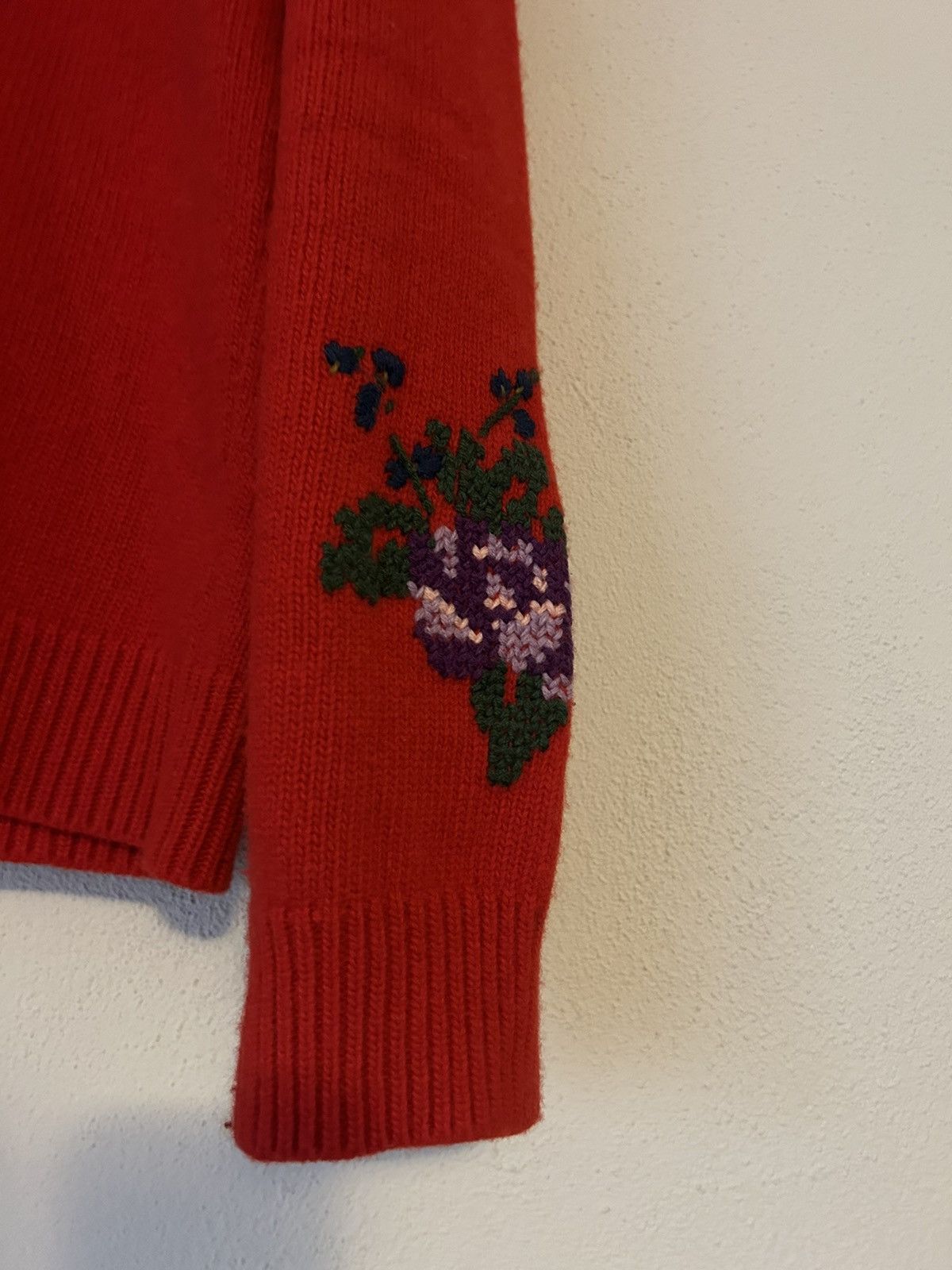 Gucci Red Floral Jacquard Knit Sweater Size US L / EU 52-54 / 3 - 3 Thumbnail