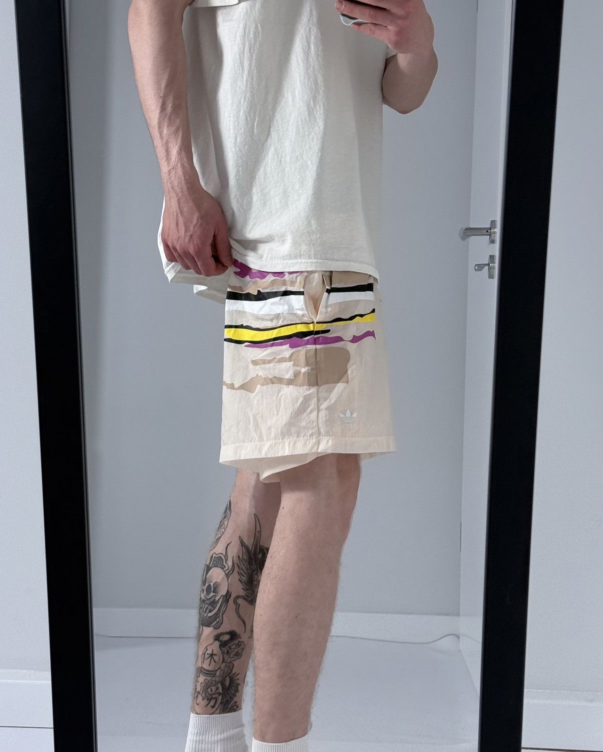 Adidas Vintage Adidas y2k wide track streetwear avantgarde shorts Size US 34 / EU 50 - 5 Thumbnail