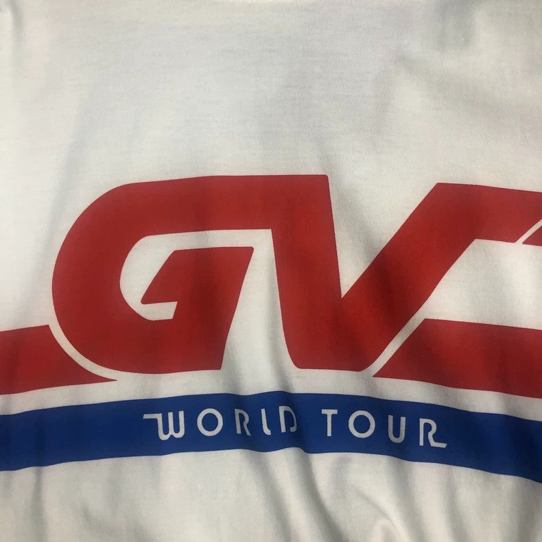 Givenchy Givenchy White Advertisement Letter Short Sleeve Size US M / EU 48-50 / 2 - 4 Thumbnail