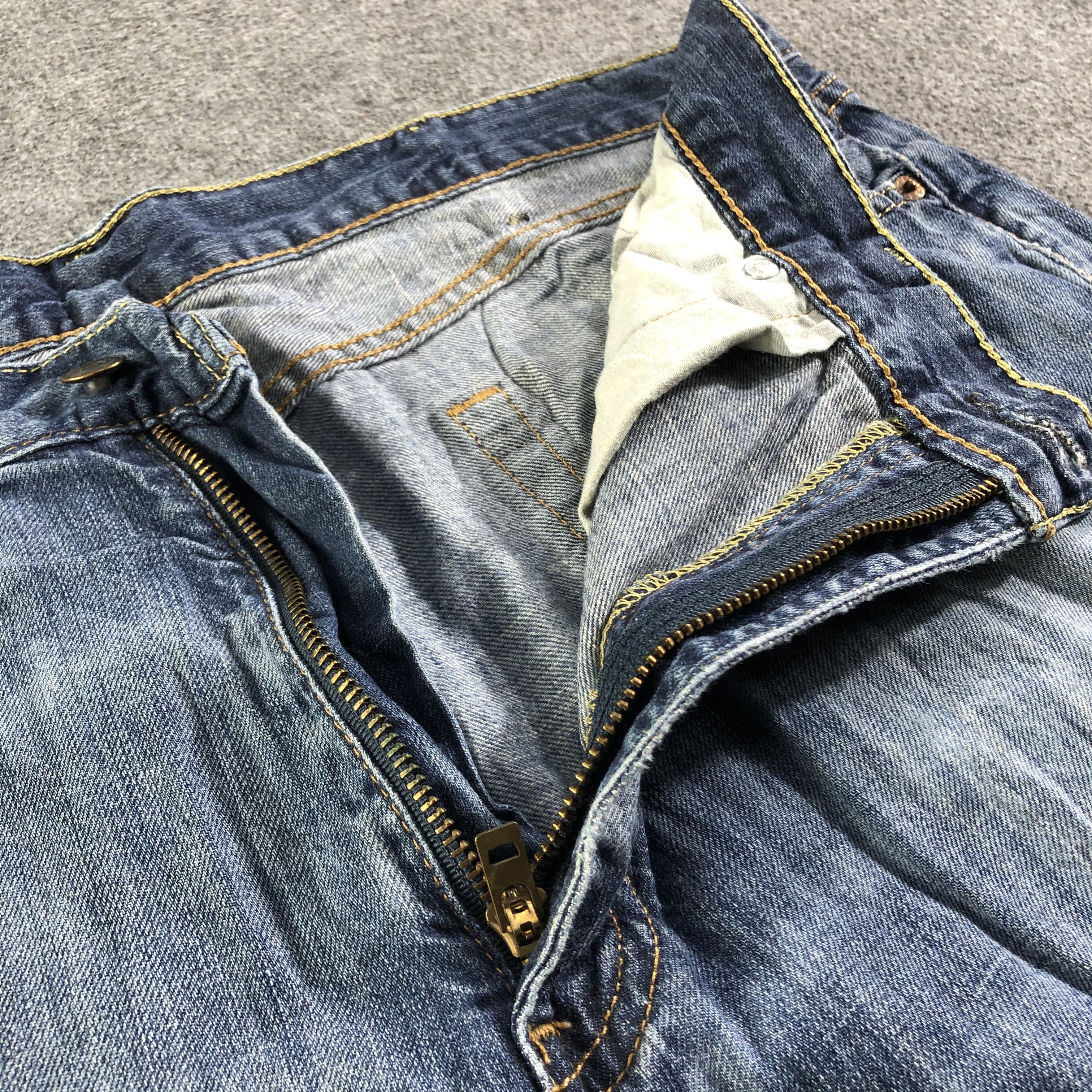 Vintage Blue Wash Levis 505 Jeans-J3109