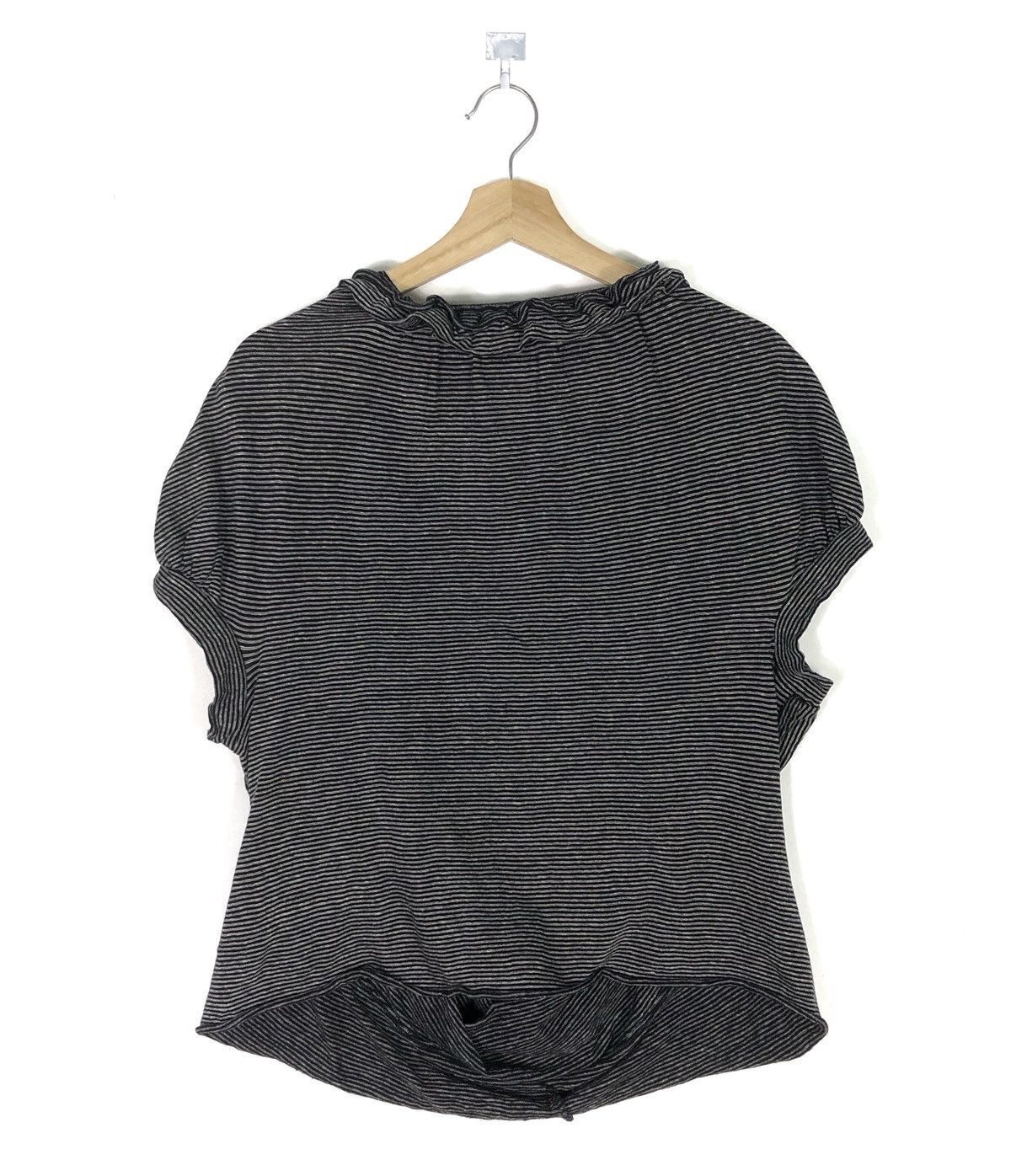 Yohji Yamamoto RARE🔥AW 2007 Y’S DRAPE OPEN BREAST SEXY BOXY TOP Size M / US 6-8 / IT 42-44 - 3 Thumbnail